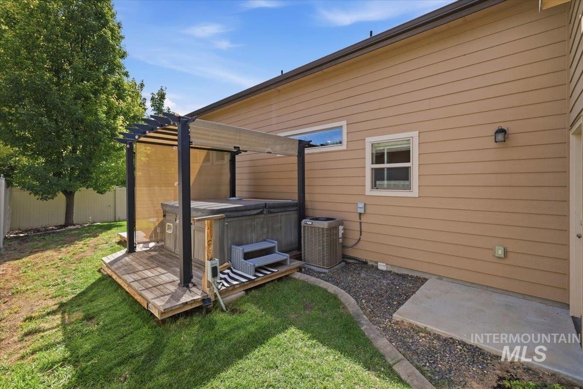 2314 W Herron Loop, Nampa, Idaho 83686, 4 Bedrooms, 2.5 Bathrooms, Residential For Sale, Price $549,900,MLS 98992030