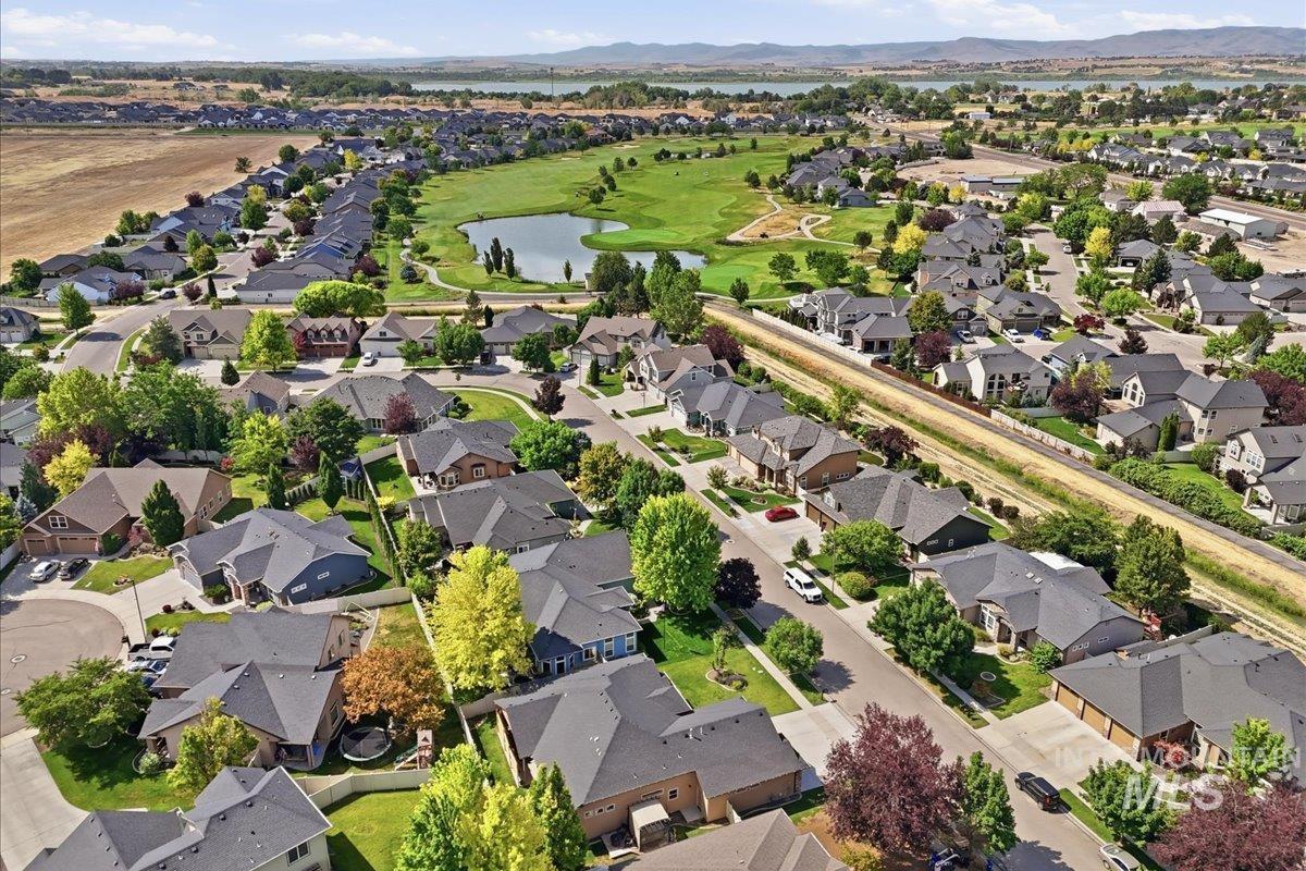 2314 W Herron Loop, Nampa, Idaho 83686, 4 Bedrooms, 2.5 Bathrooms, Residential For Sale, Price $549,900,MLS 98992030