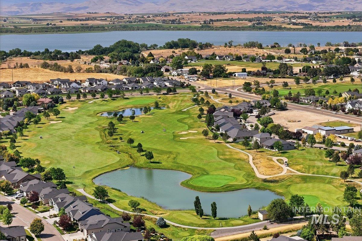 2314 W Herron Loop, Nampa, Idaho 83686, 4 Bedrooms, 2.5 Bathrooms, Residential For Sale, Price $549,900,MLS 98992030