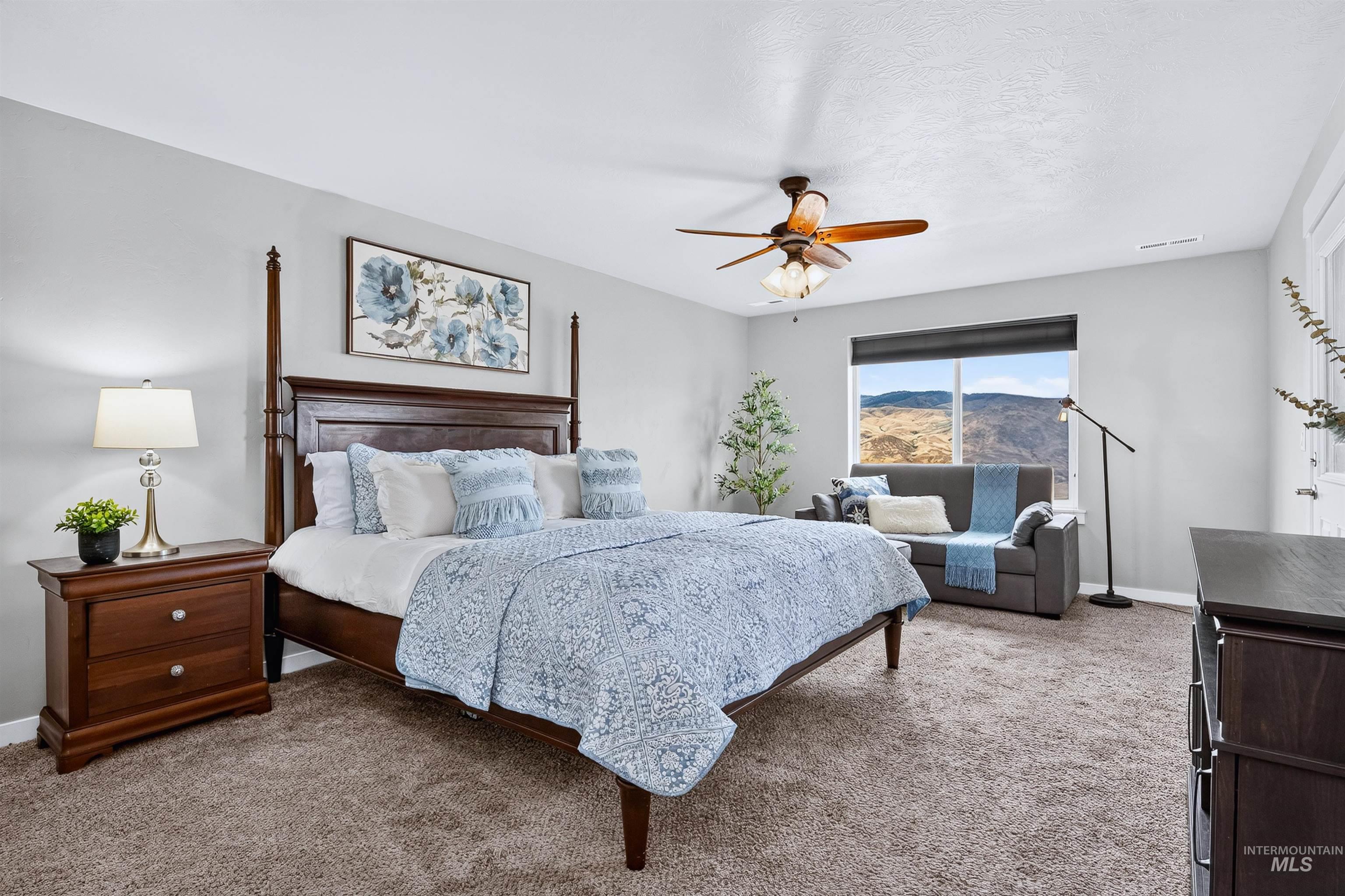 34 Deirdre Dr, Horseshoe Bend, Idaho 83629, 4 Bedrooms, 2.5 Bathrooms, Residential For Sale, Price $1,049,000,MLS 98992032