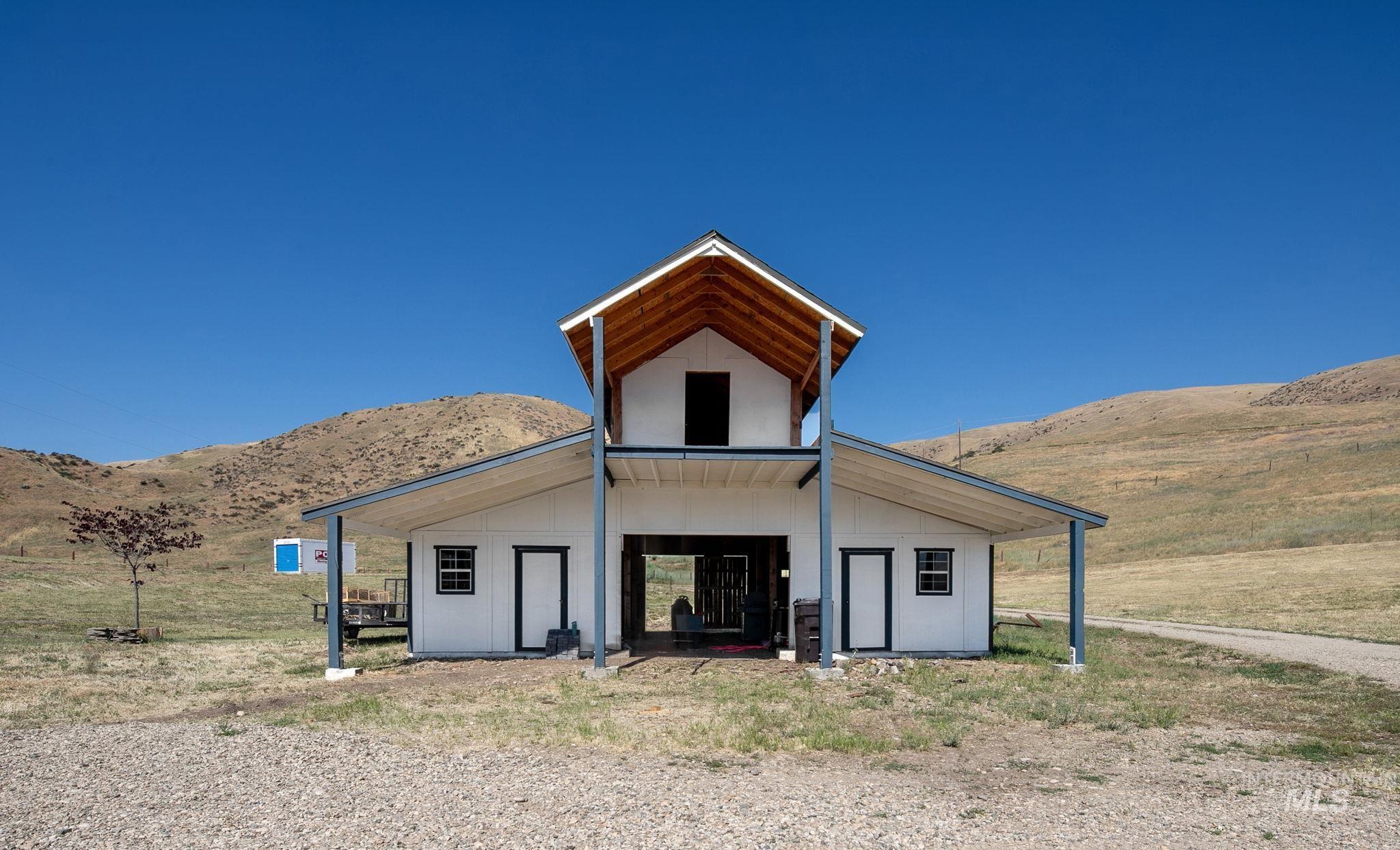 34 Deirdre Dr, Horseshoe Bend, Idaho 83629, 4 Bedrooms, 2.5 Bathrooms, Residential For Sale, Price $1,049,000,MLS 98992032