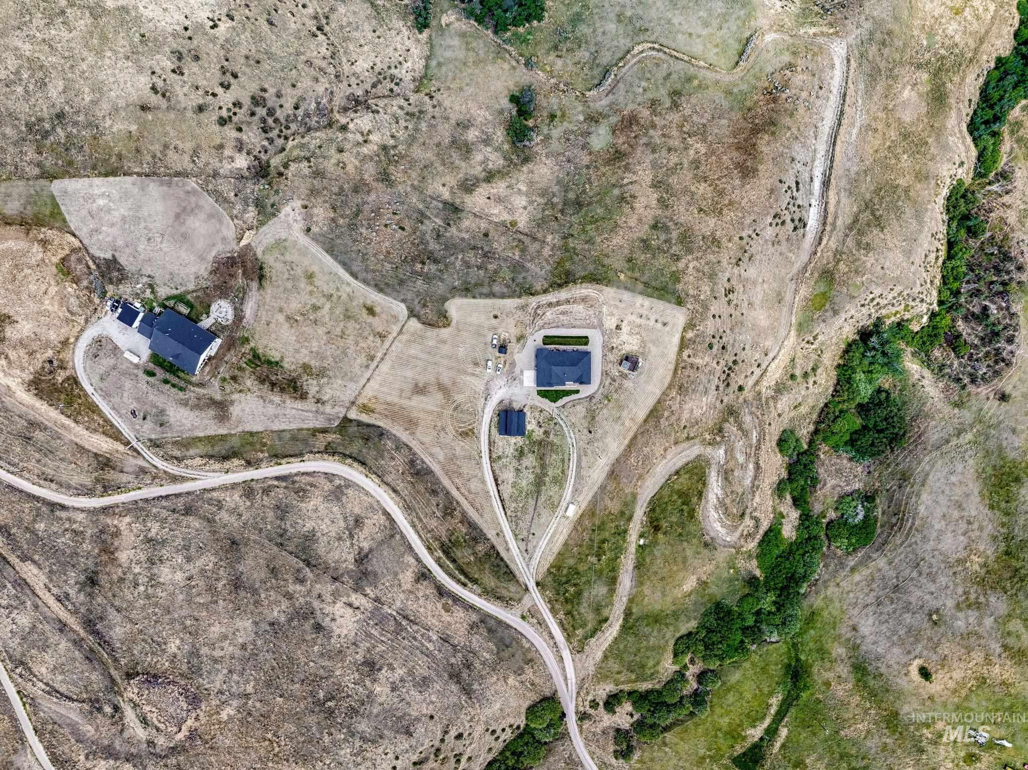 34 Deirdre Dr, Horseshoe Bend, Idaho 83629, 4 Bedrooms, 2.5 Bathrooms, Residential For Sale, Price $1,000,000, 98992032