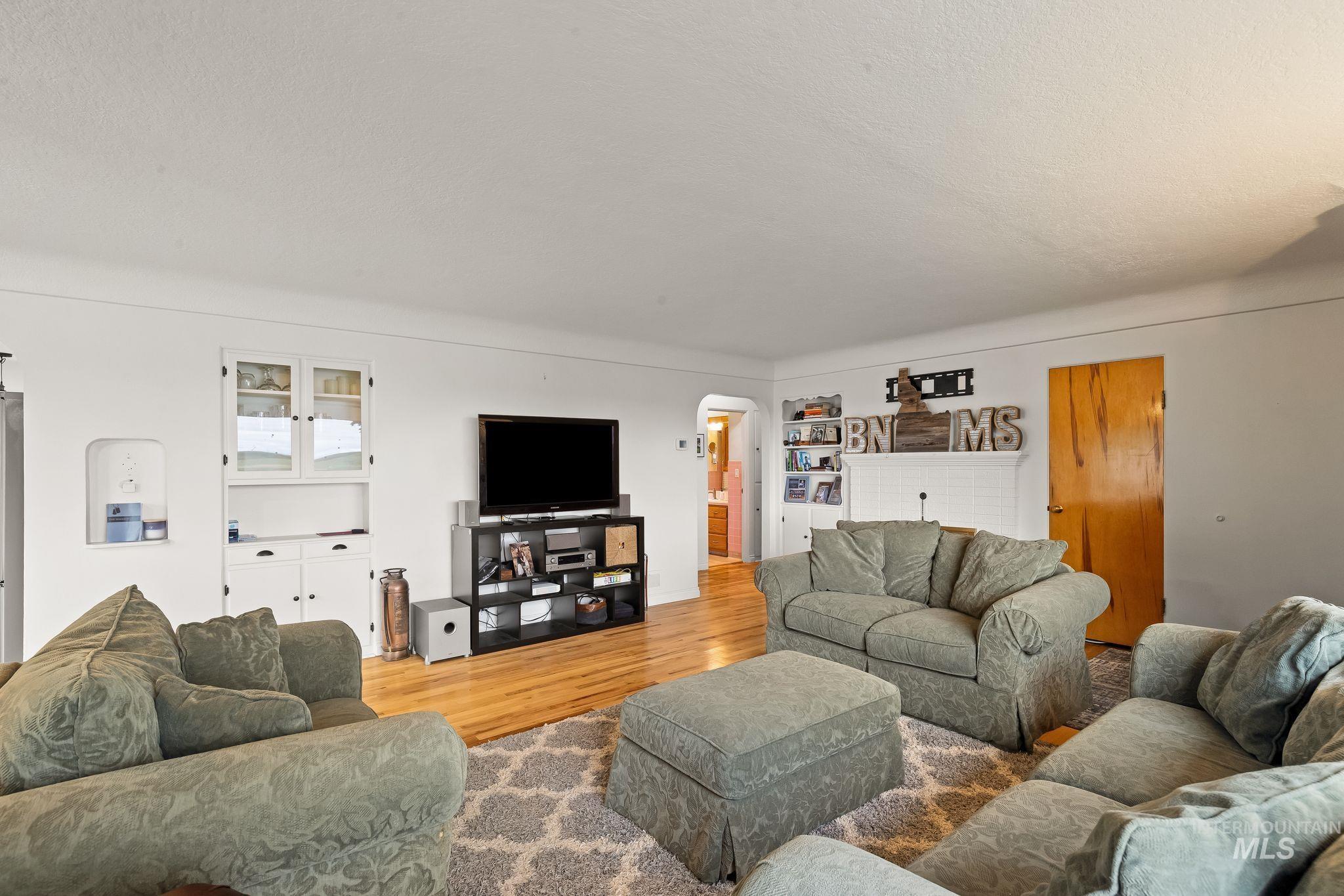 132 W Ash Street, Genesee, Idaho 83832, 4 Bedrooms, 2 Bathrooms, Residential For Sale, Price $458,900,MLS 98992034
