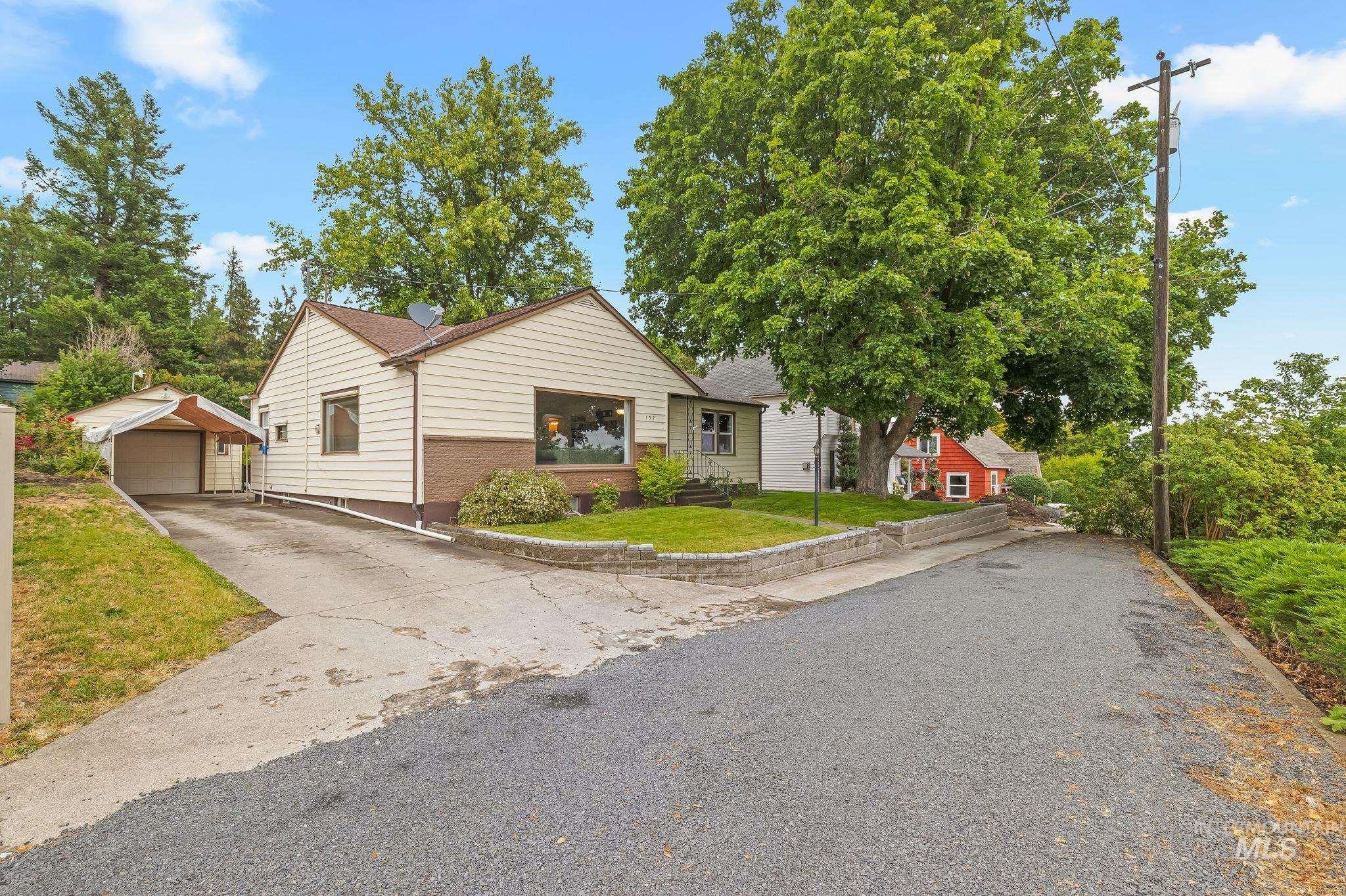 132 W Ash Street, Genesee, Idaho 83832, 4 Bedrooms, 2 Bathrooms, Residential For Sale, Price $458,900,MLS 98992034