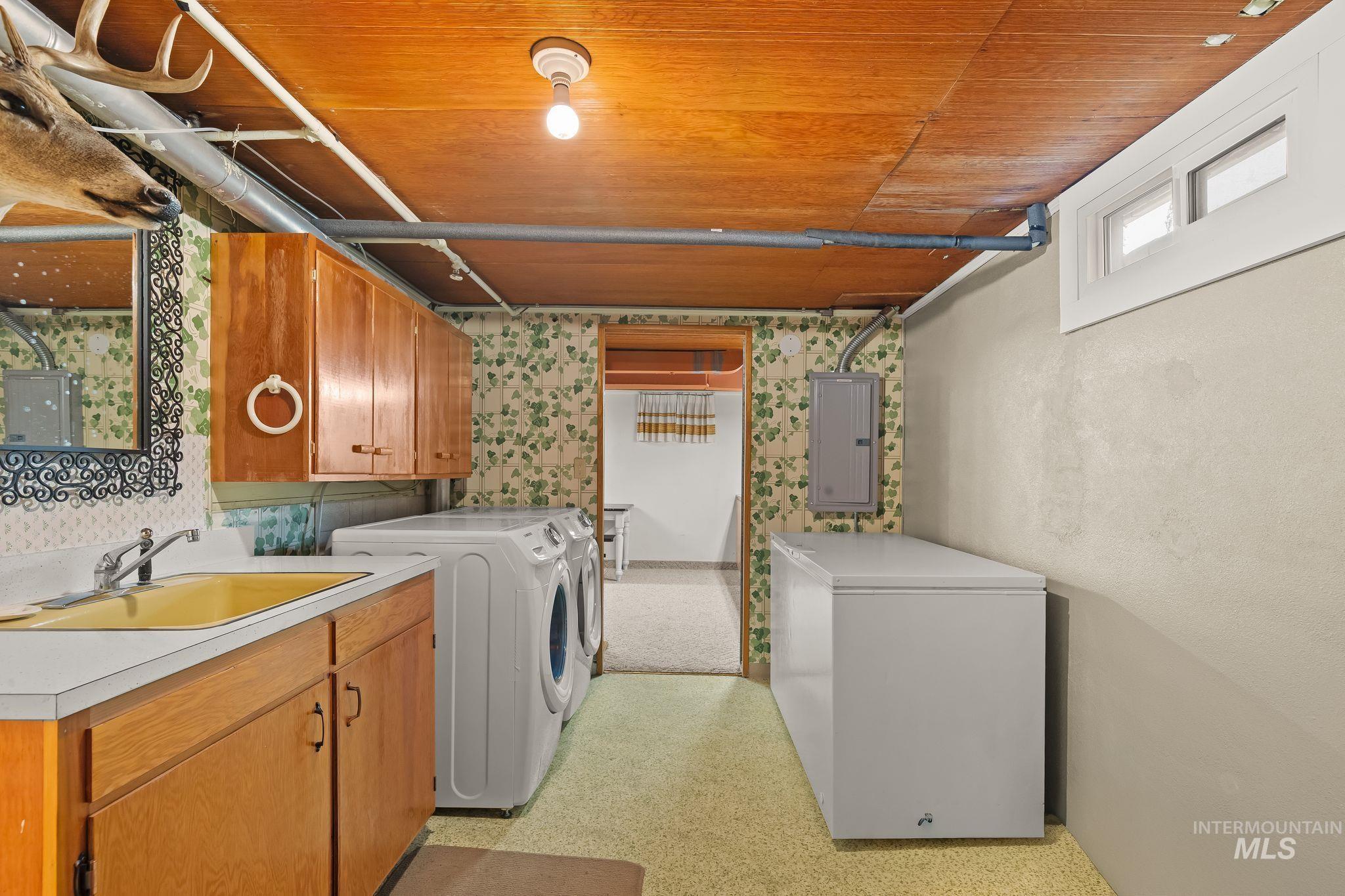 132 W Ash Street, Genesee, Idaho 83832, 4 Bedrooms, 2 Bathrooms, Residential For Sale, Price $458,900,MLS 98992034