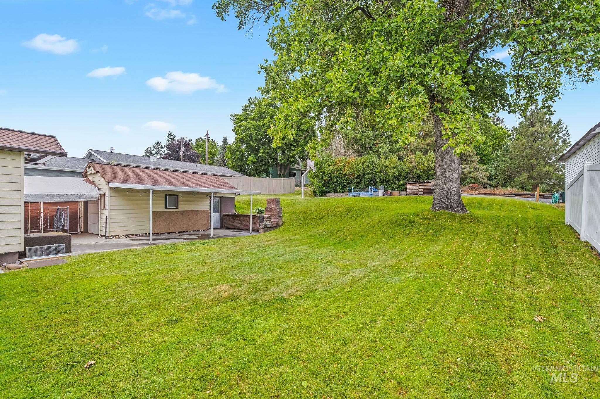132 W Ash Street, Genesee, Idaho 83832, 4 Bedrooms, 2 Bathrooms, Residential For Sale, Price $458,900,MLS 98992034