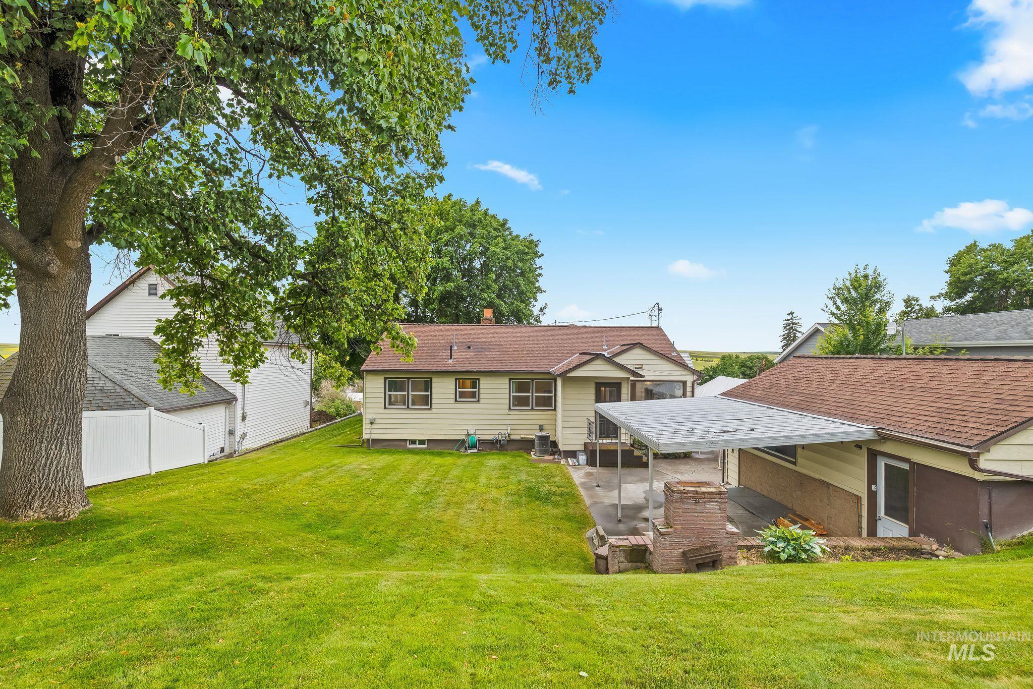 132 W Ash Street, Genesee, Idaho 83832, 4 Bedrooms, 2 Bathrooms, Residential For Sale, Price $458,900,MLS 98992034