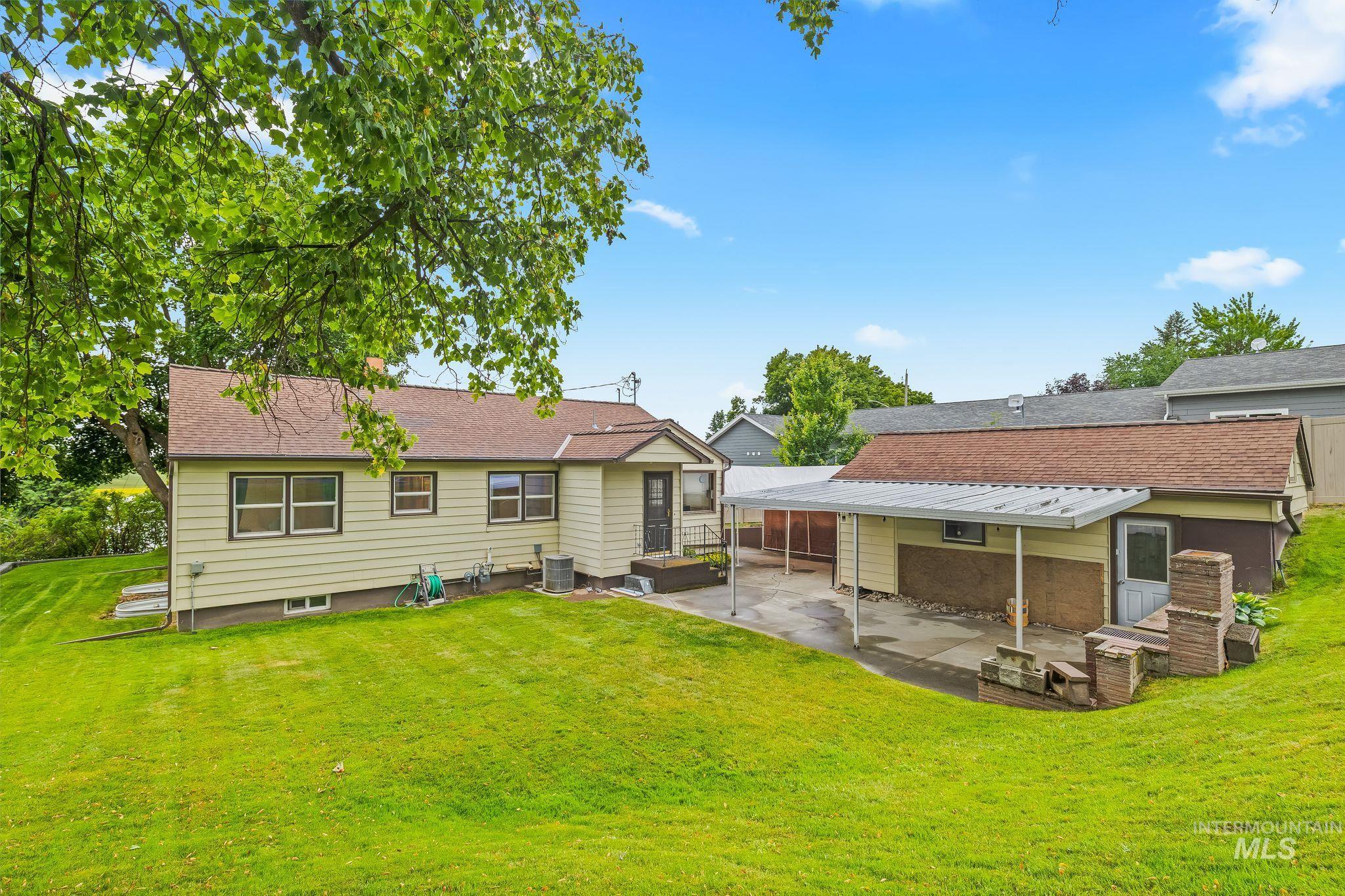 132 W Ash Street, Genesee, Idaho 83832, 4 Bedrooms, 2 Bathrooms, Residential For Sale, Price $458,900,MLS 98992034