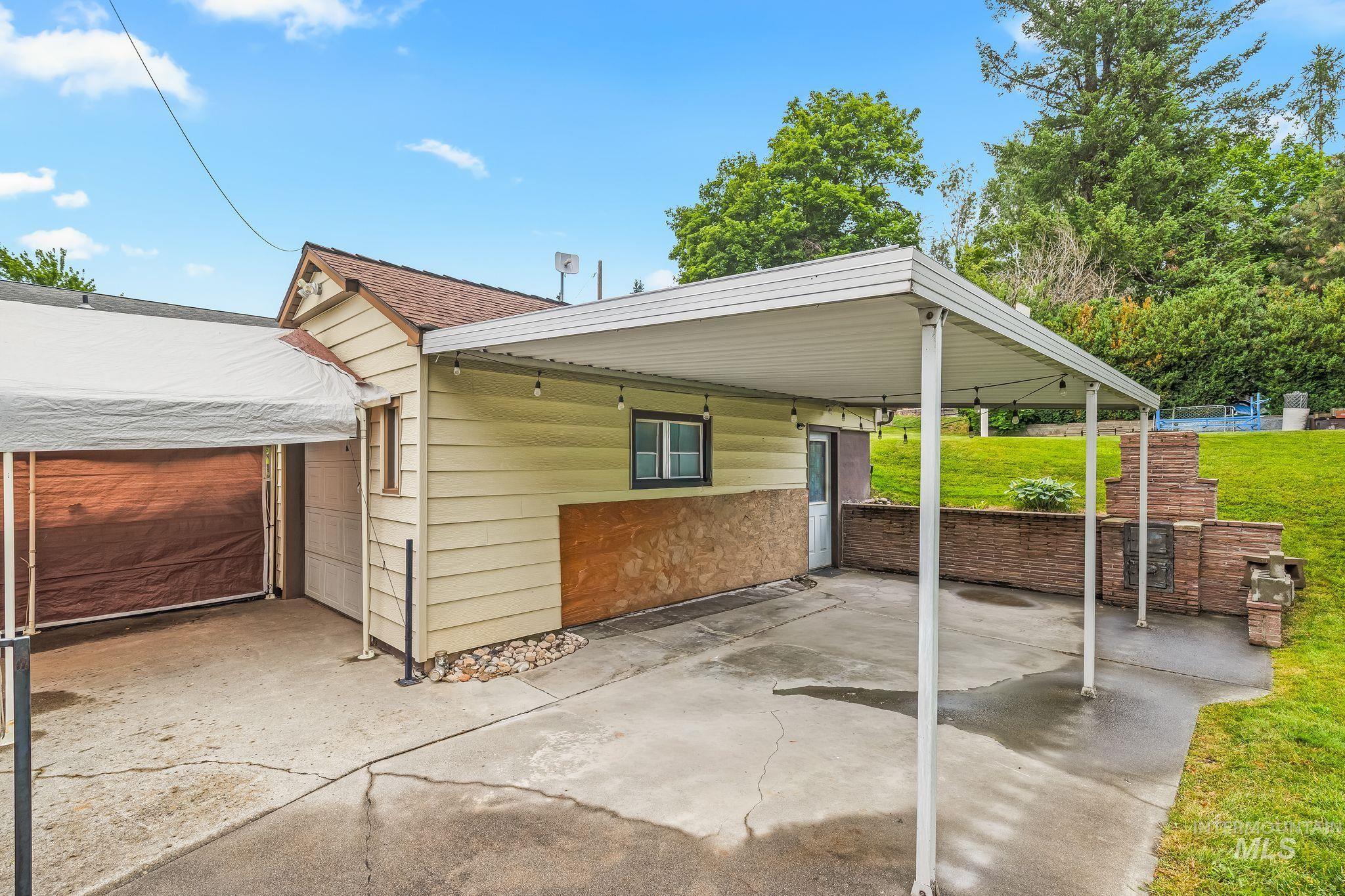 132 W Ash Street, Genesee, Idaho 83832, 4 Bedrooms, 2 Bathrooms, Residential For Sale, Price $458,900,MLS 98992034