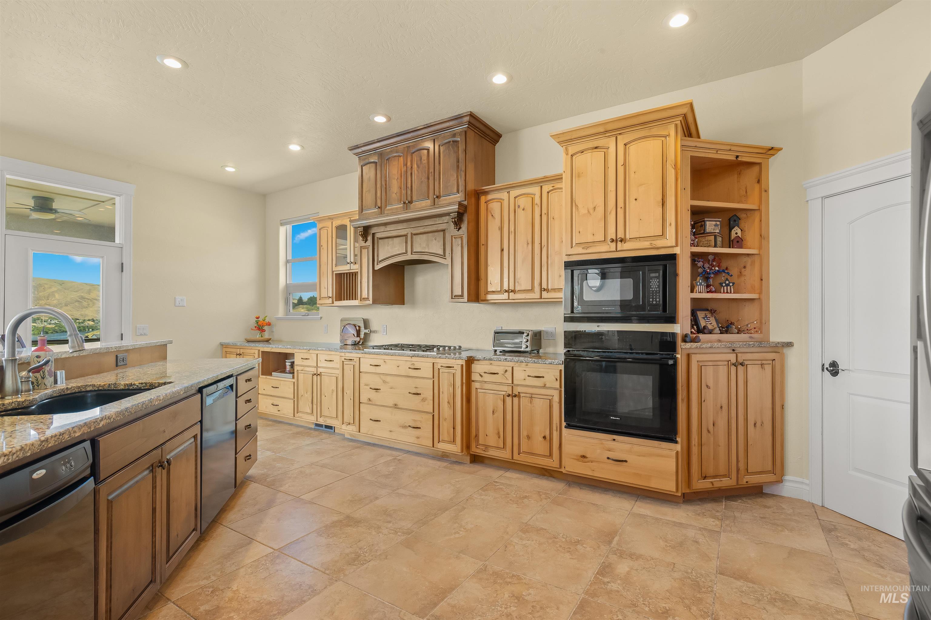 3902 Duthie Blvd, Lewiston, Idaho 83501, 4 Bedrooms, 3 Bathrooms, Residential For Sale, Price $1,250,000,MLS 98992036