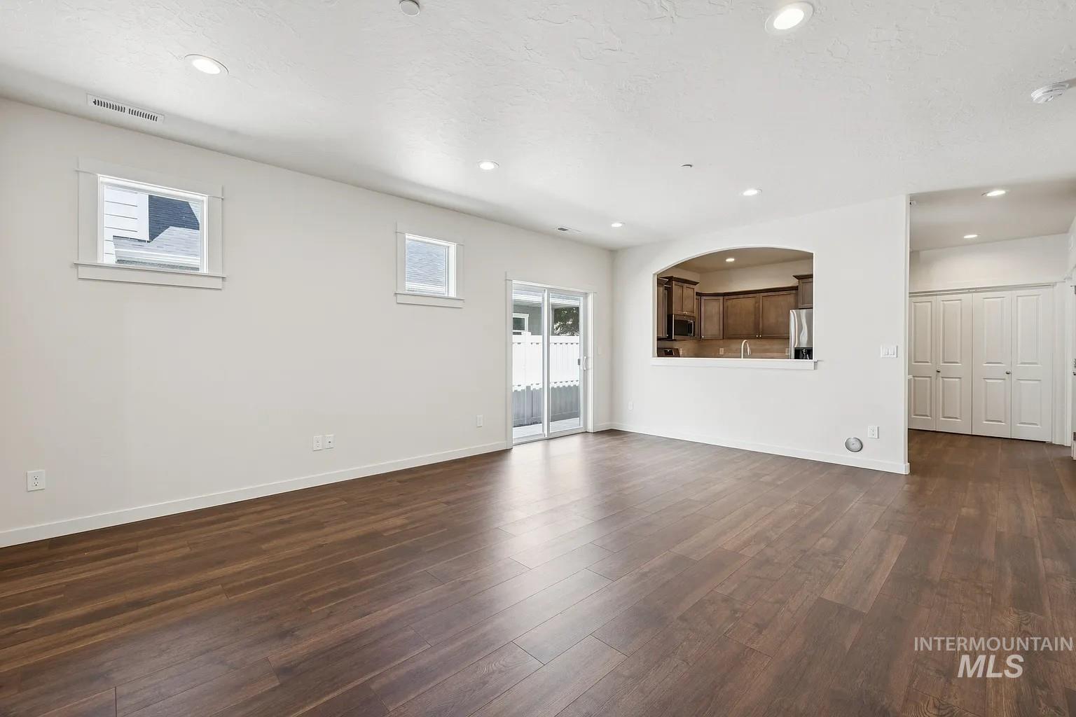 8886 W Middle Fork St., Boise, Idaho 83709, 3 Bedrooms, 2 Bathrooms, Residential For Sale, Price $445,000,MLS 98992037