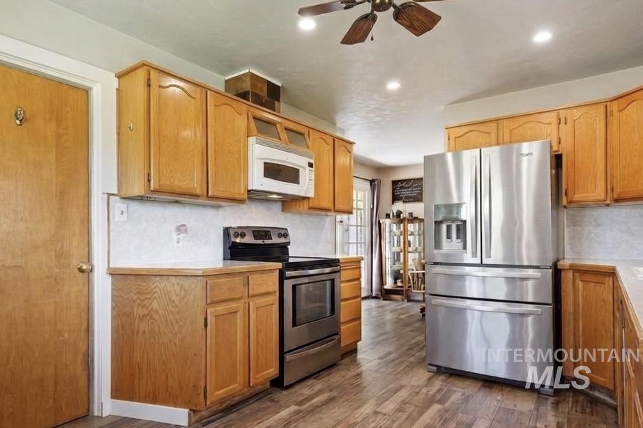 2108 6th Ave S, Payette, Idaho 83661, 3 Bedrooms, 2 Bathrooms, Residential For Sale, Price $359,000,MLS 98992044