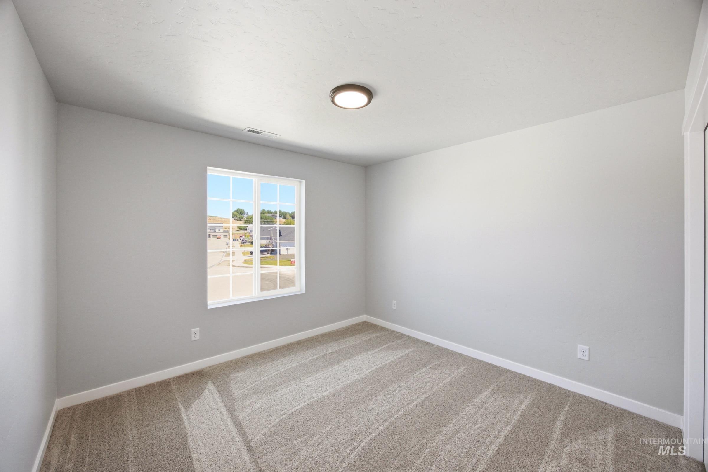 1651 Woods Bog Ave, Middleton, Idaho 83644, 5 Bedrooms, 3 Bathrooms, Residential For Sale, Price $539,990,MLS 98992053