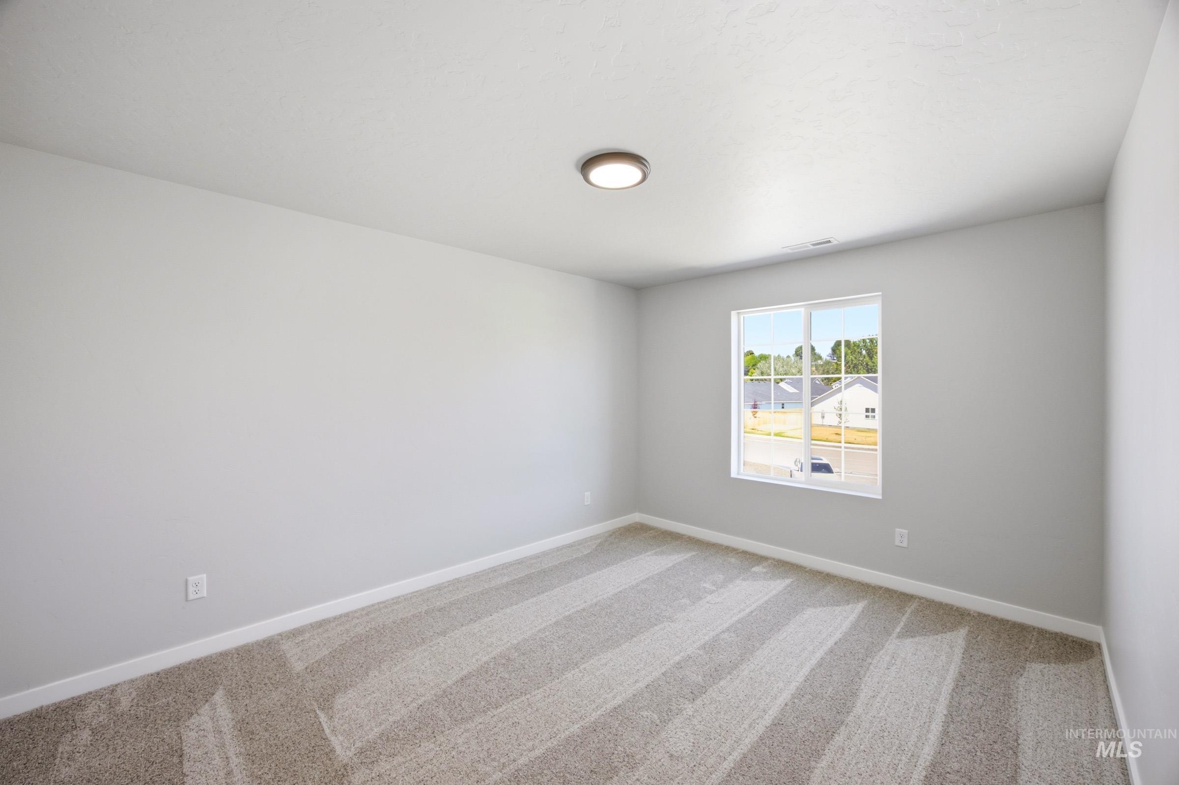 1651 Woods Bog Ave, Middleton, Idaho 83644, 5 Bedrooms, 3 Bathrooms, Residential For Sale, Price $539,990,MLS 98992053