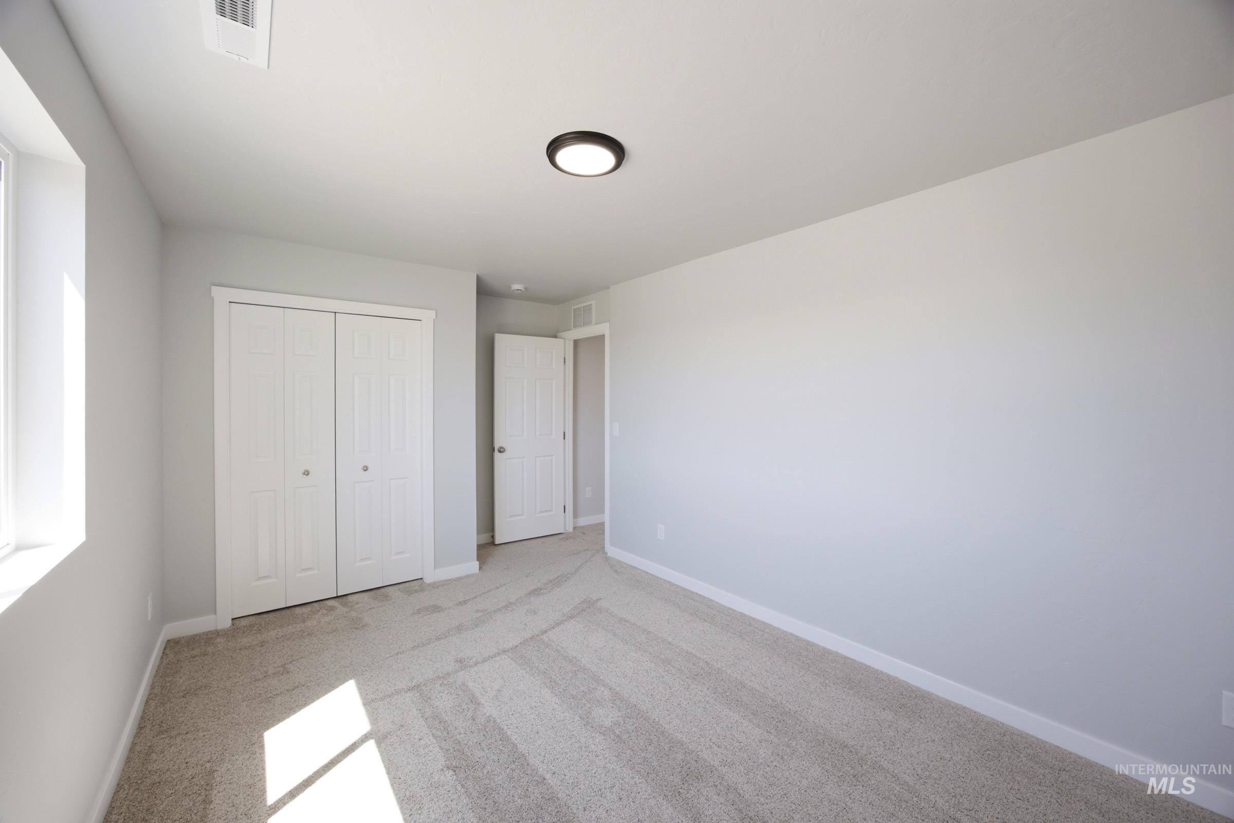 1651 Woods Bog Ave, Middleton, Idaho 83644, 5 Bedrooms, 3 Bathrooms, Residential For Sale, Price $539,990,MLS 98992053