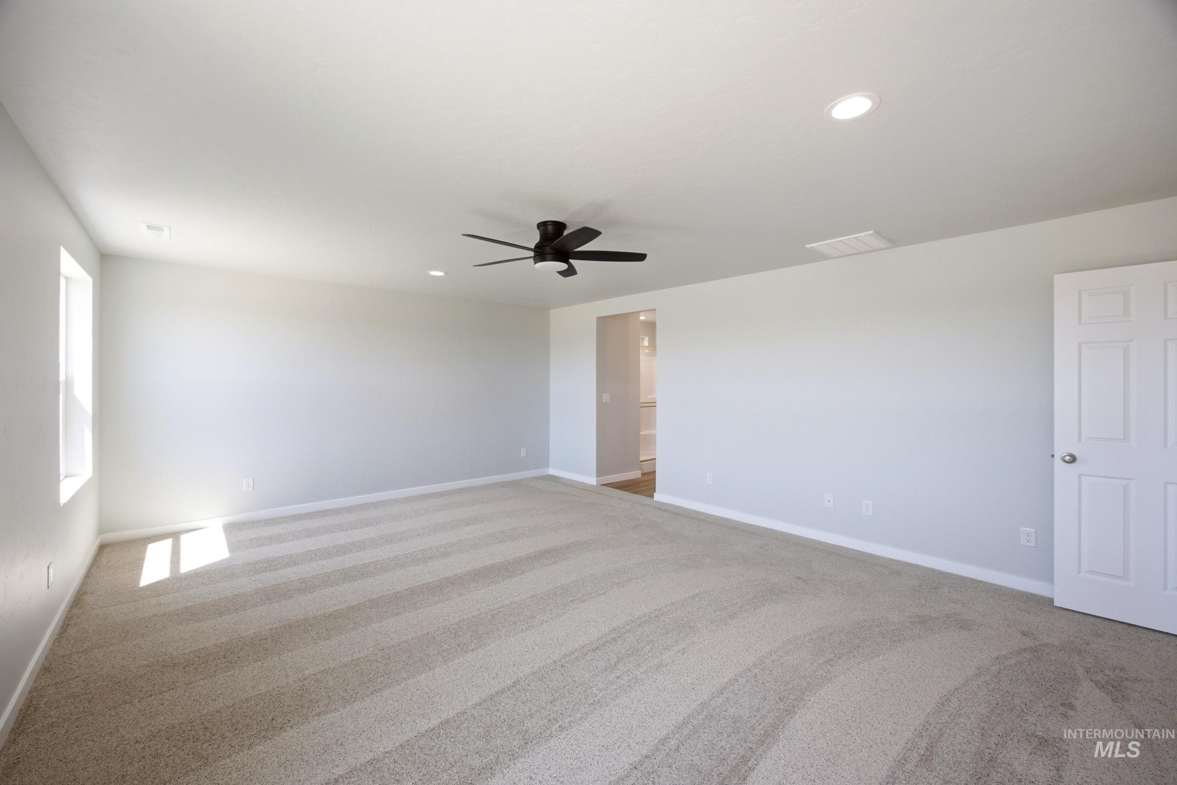 1651 Woods Bog Ave, Middleton, Idaho 83644, 5 Bedrooms, 3 Bathrooms, Residential For Sale, Price $539,990,MLS 98992053