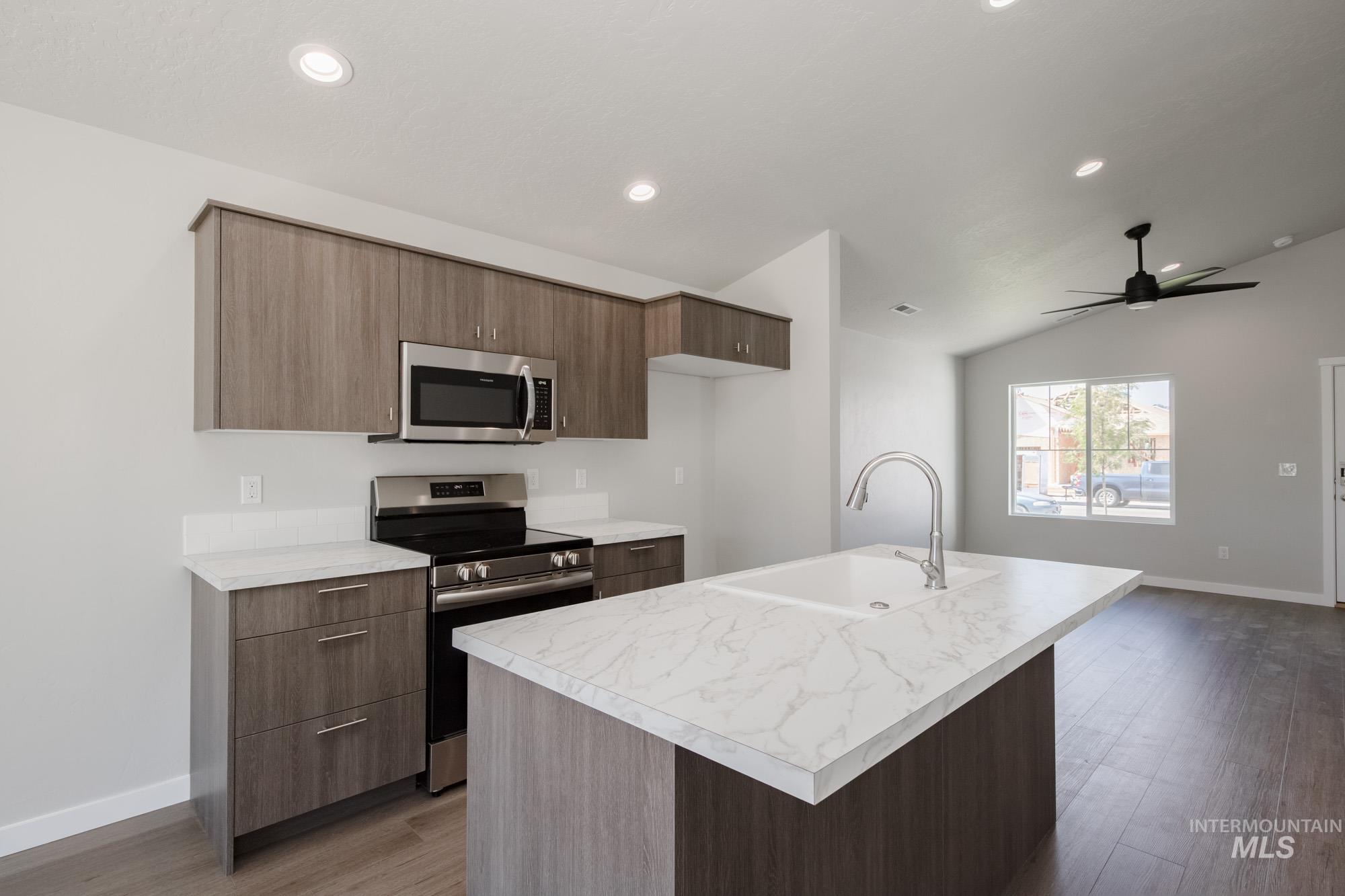 4213 Austin St, Caldwell, Idaho 83605, 3 Bedrooms, 2 Bathrooms, Residential For Sale, Price $404,990, 98992061