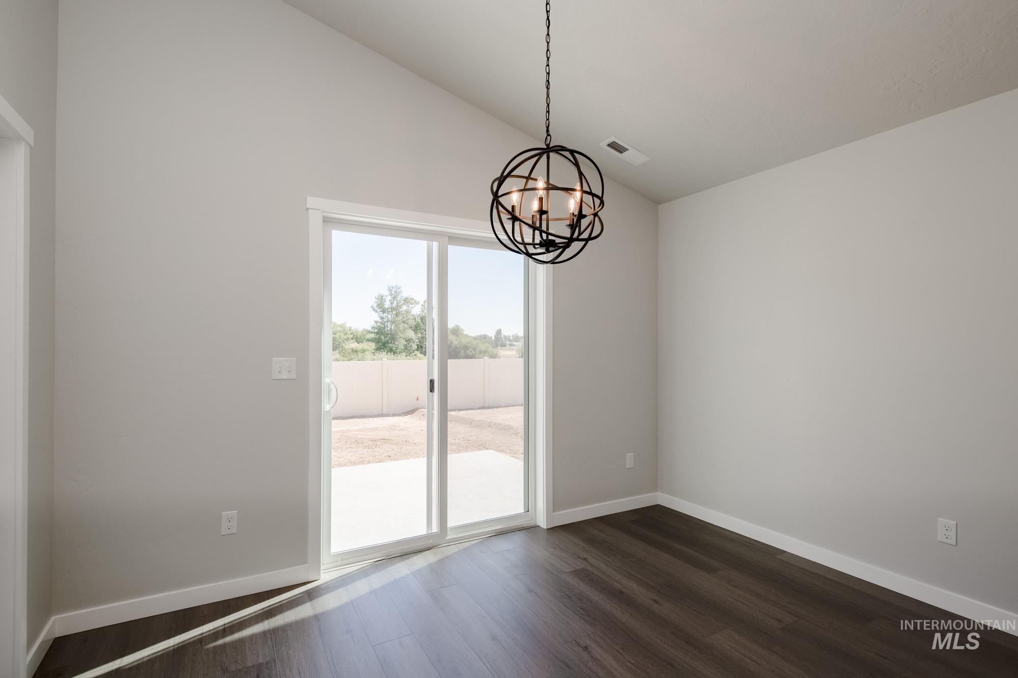 4213 Austin St, Caldwell, Idaho 83605, 3 Bedrooms, 2 Bathrooms, Residential For Sale, Price $404,990, 98992061