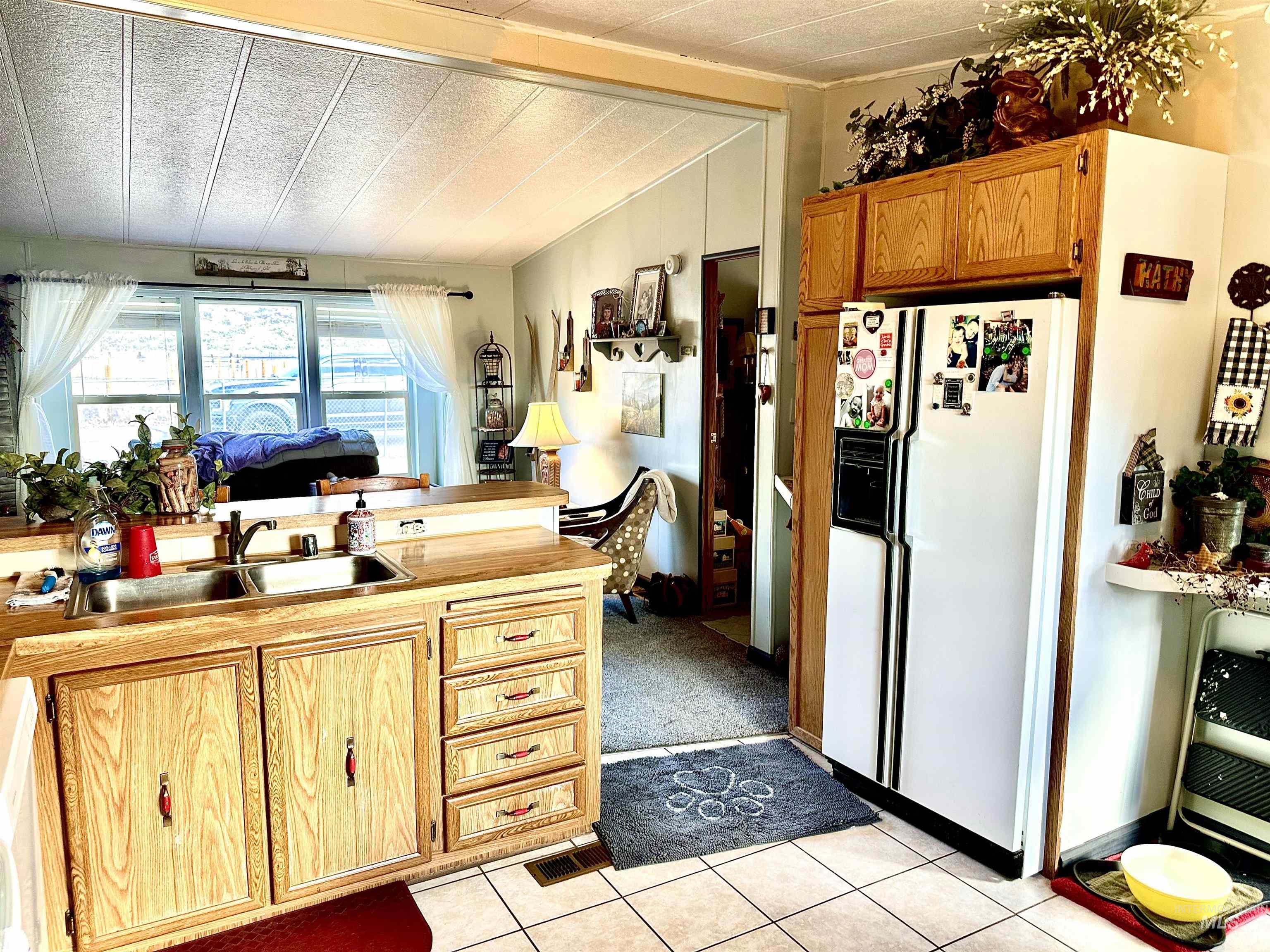 1401 Young Field Ave, Jordan Valley, Oregon 97910, 3 Bedrooms, 2 Bathrooms, Residential For Sale, Price $179,900,MLS 98992064