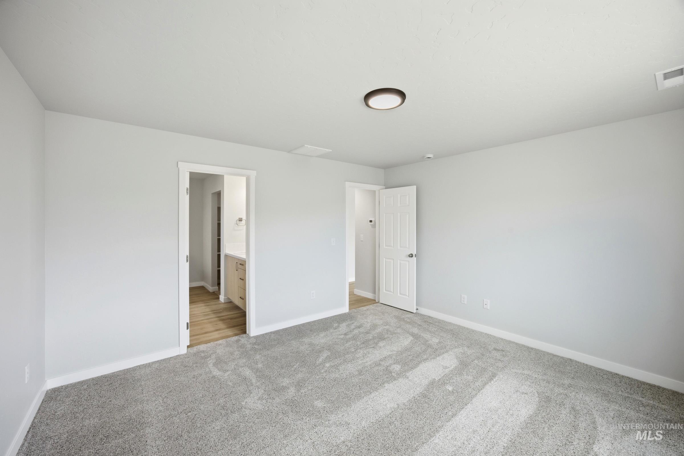 239 N Tideberry Ave, Kuna, Idaho 83634, 3 Bedrooms, 2 Bathrooms, Residential For Sale, Price $419,990,MLS 98992071