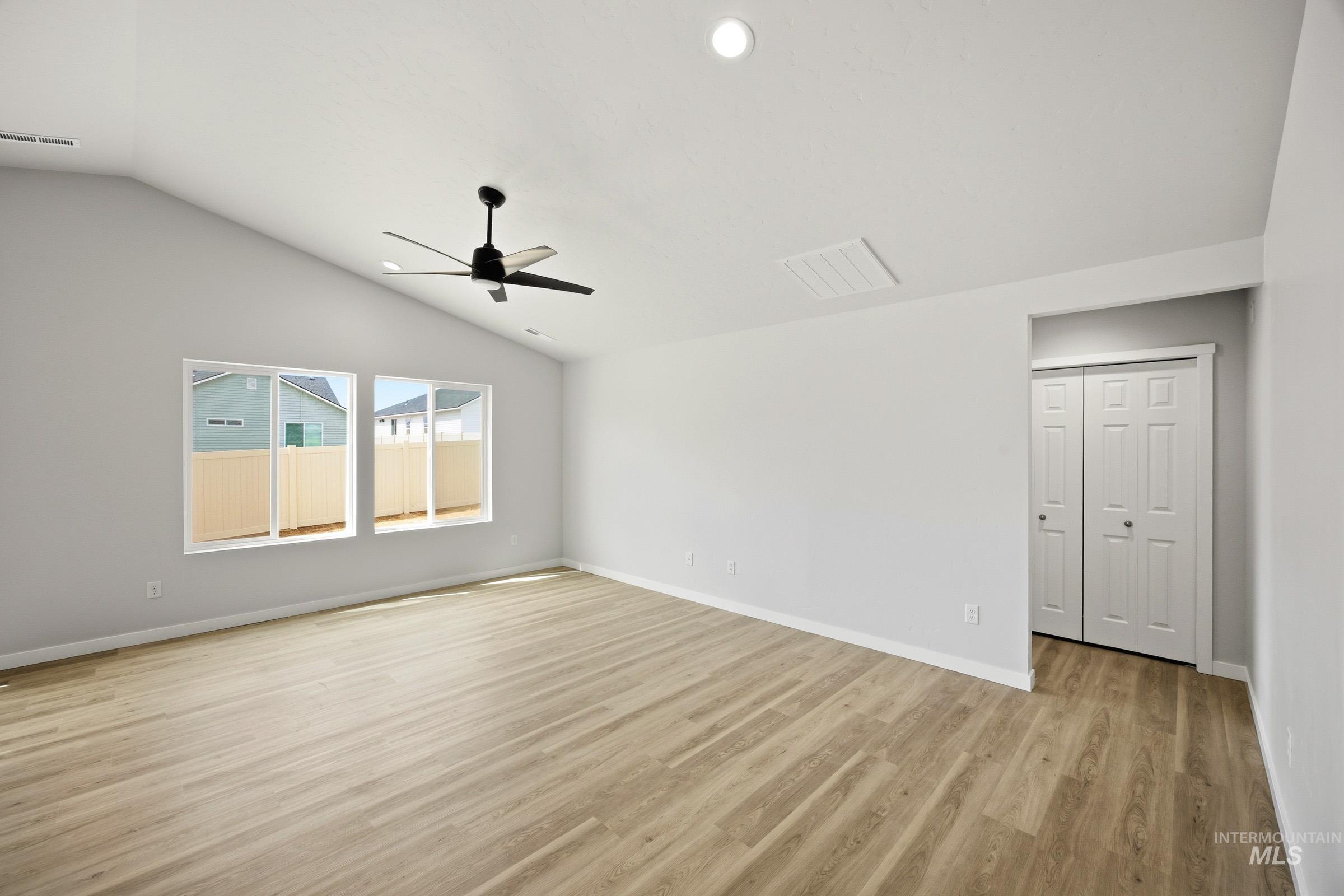 239 N Tideberry Ave, Kuna, Idaho 83634, 3 Bedrooms, 2 Bathrooms, Residential For Sale, Price $419,990,MLS 98992071