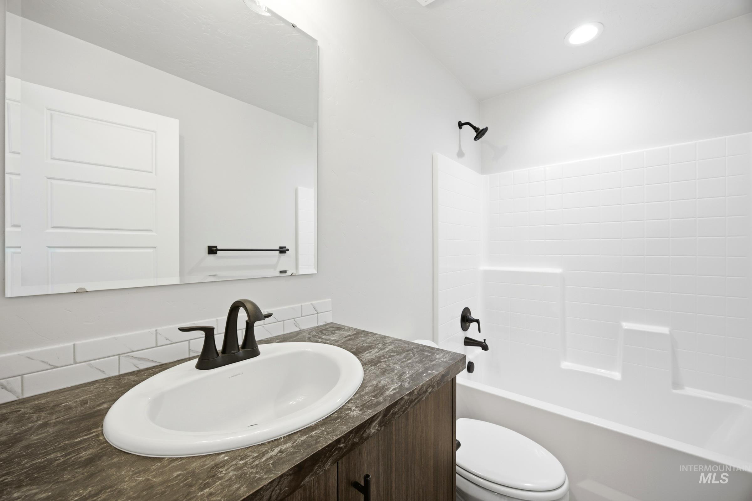 1093 W Jasper St, Meridian, Idaho 83642, 3 Bedrooms, 2 Bathrooms, Residential For Sale, Price $459,990,MLS 98992073