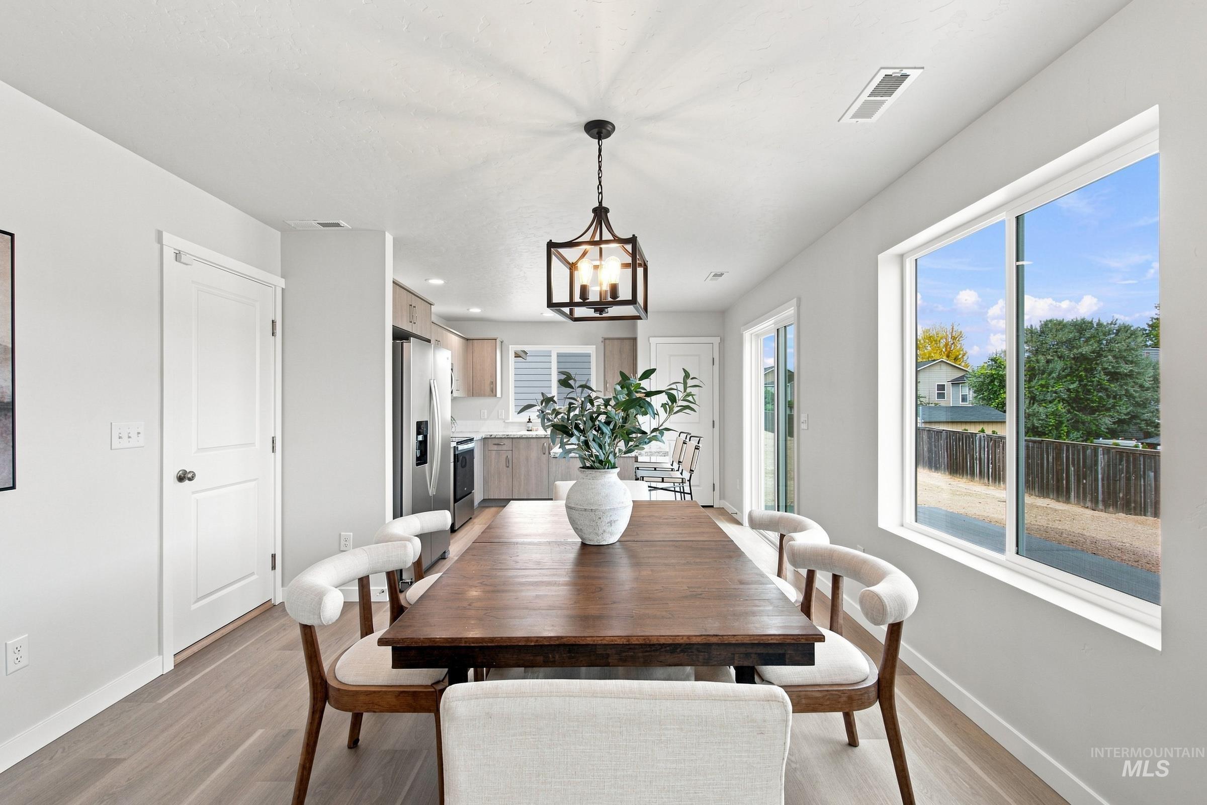 14044 Shiny Spruce St, Caldwell, Idaho 83607, 4 Bedrooms, 2.5 Bathrooms, Residential For Sale, Price $448,990,MLS 98992077