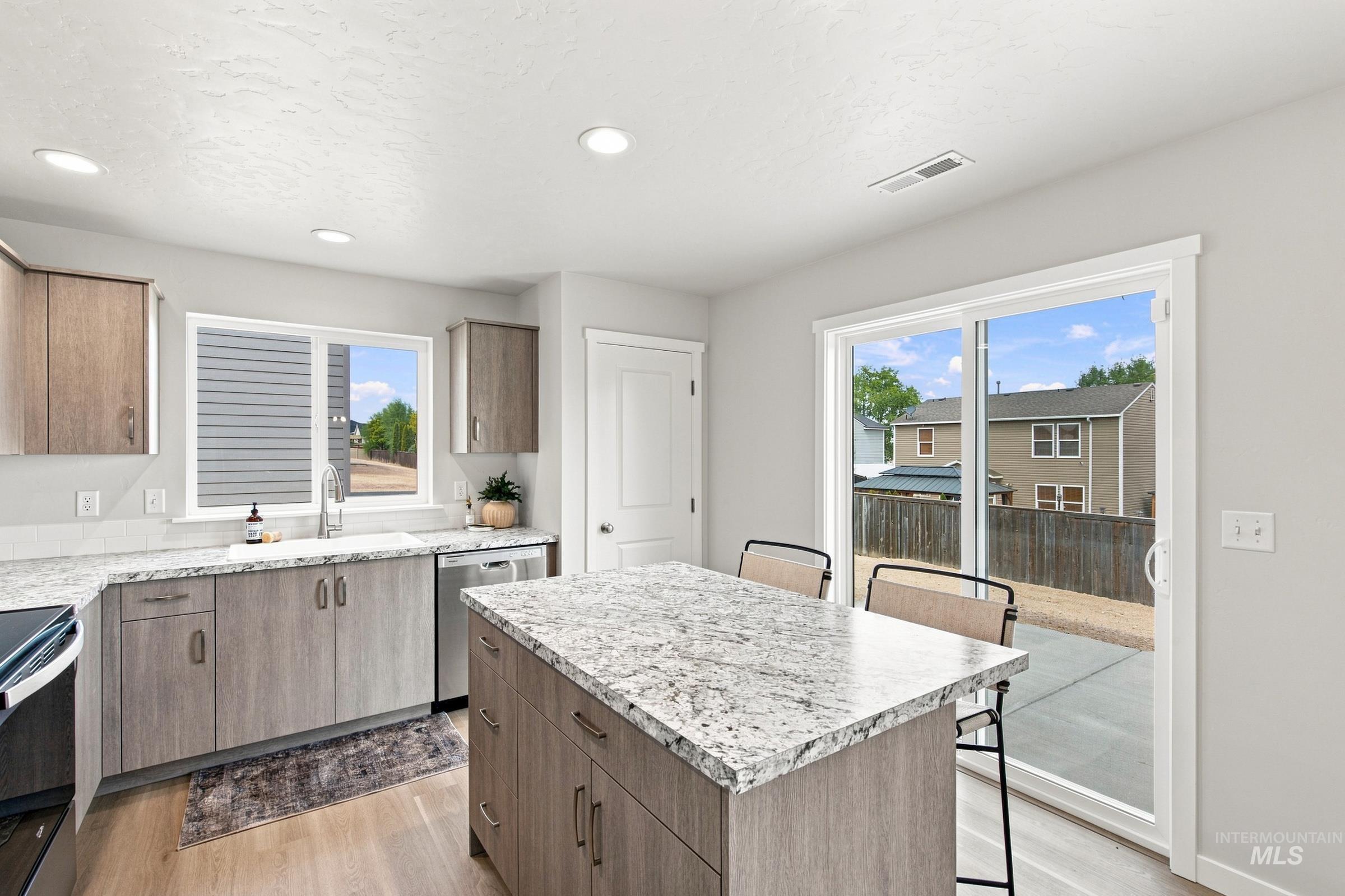 14044 Shiny Spruce St, Caldwell, Idaho 83607, 4 Bedrooms, 2.5 Bathrooms, Residential For Sale, Price $448,990,MLS 98992077