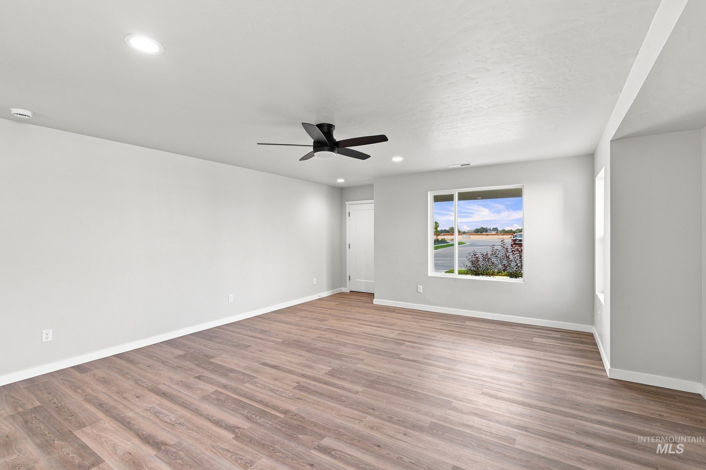 3516 E Jamestown Dr, Nampa, Idaho 83686, 5 Bedrooms, 2.5 Bathrooms, Residential For Sale, Price $510,990,MLS 98992080