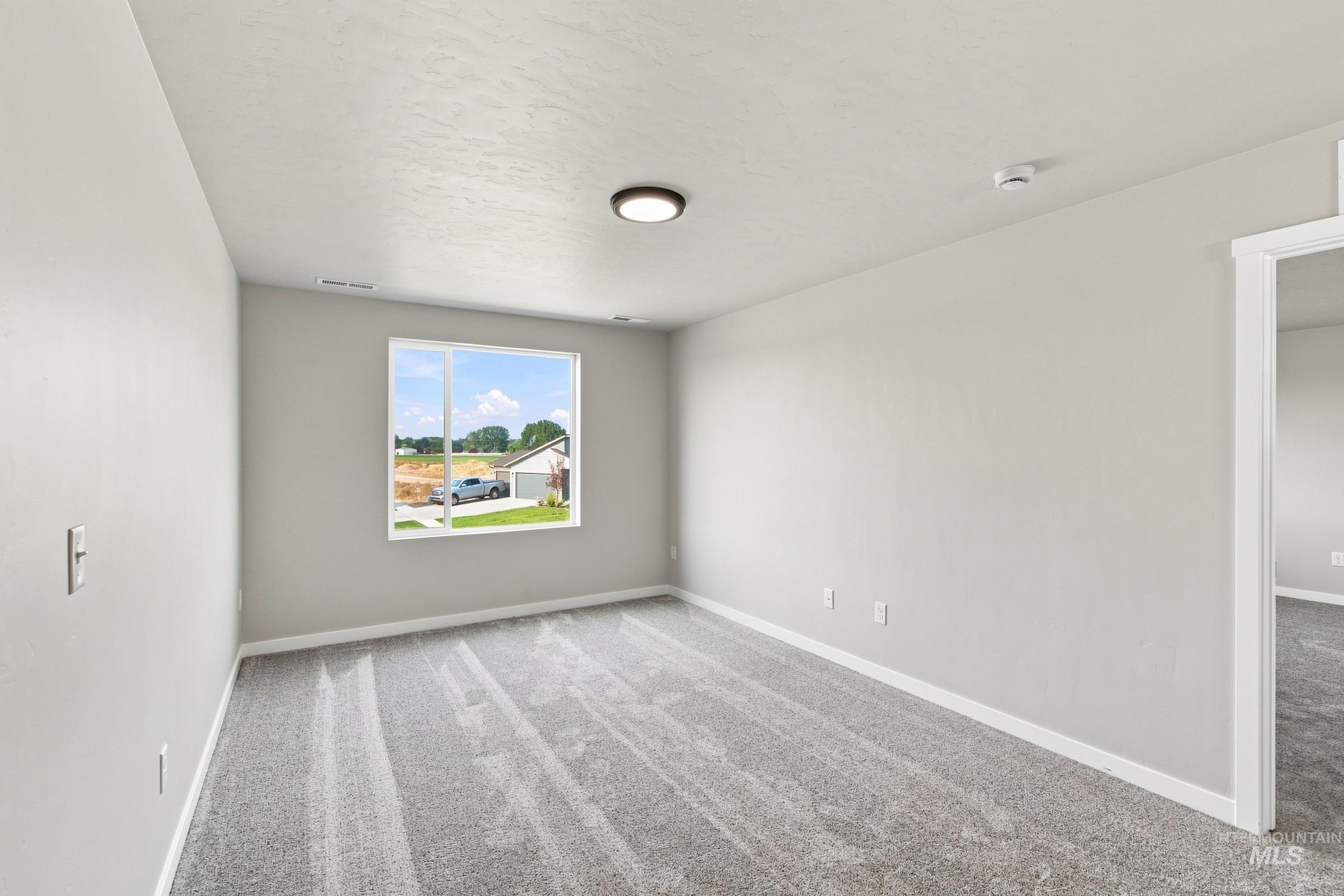 3516 E Jamestown Dr, Nampa, Idaho 83686, 5 Bedrooms, 2.5 Bathrooms, Residential For Sale, Price $510,990,MLS 98992080