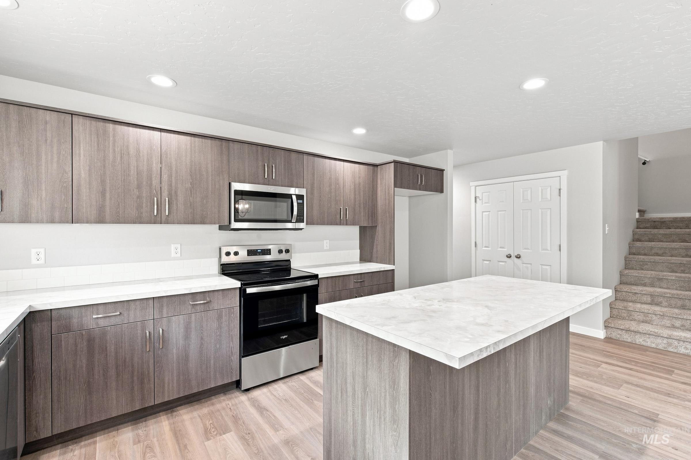 3516 E Jamestown Dr, Nampa, Idaho 83686, 5 Bedrooms, 2.5 Bathrooms, Residential For Sale, Price $510,990,MLS 98992080
