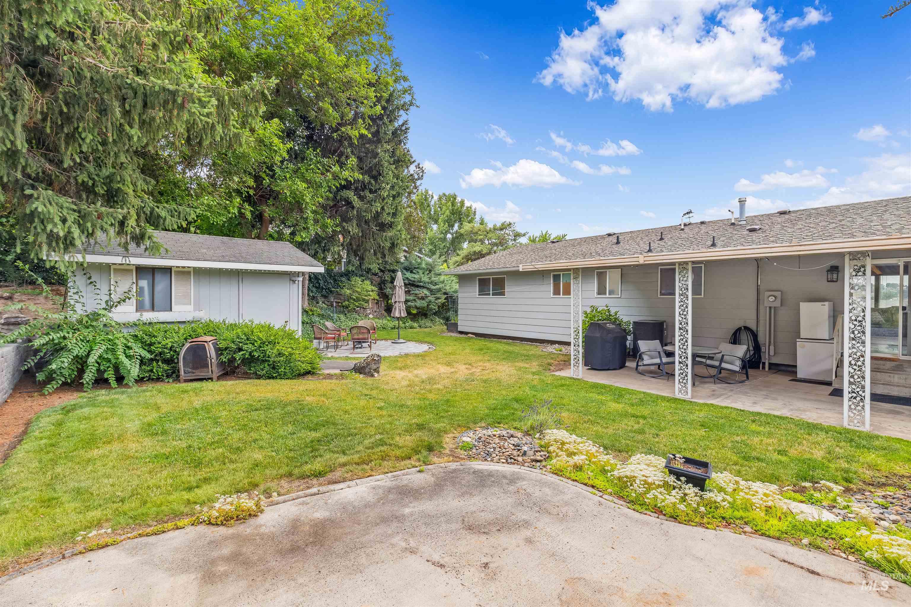 3427 Syringa Dr, Lewiston, Idaho 83501, 3 Bedrooms, 3 Bathrooms, Residential For Sale, Price $464,000,MLS 98992091