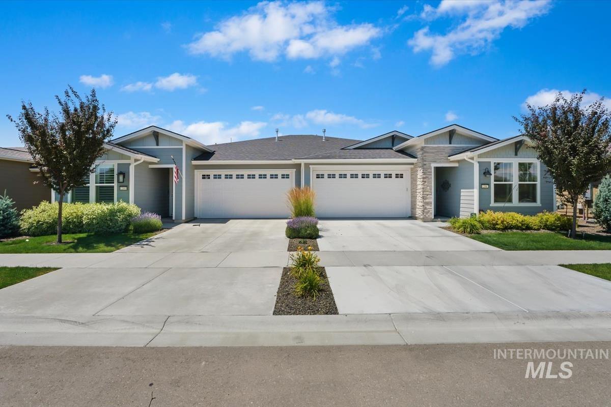 12087 S Integrity Ln, Kuna, Idaho 83634, 2 Bedrooms, 2.5 Bathrooms, Residential For Sale, Price $534,900,MLS 98992092