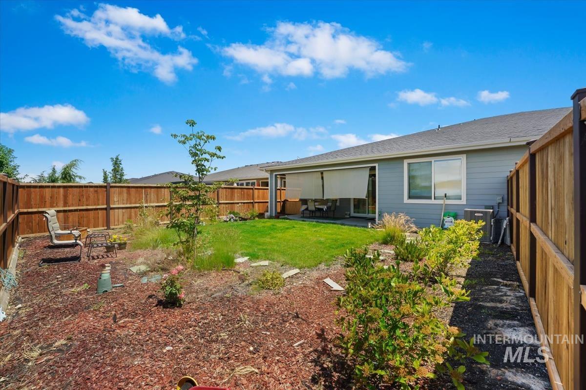 12087 S Integrity Ln, Kuna, Idaho 83634, 2 Bedrooms, 2.5 Bathrooms, Residential For Sale, Price $534,900,MLS 98992092