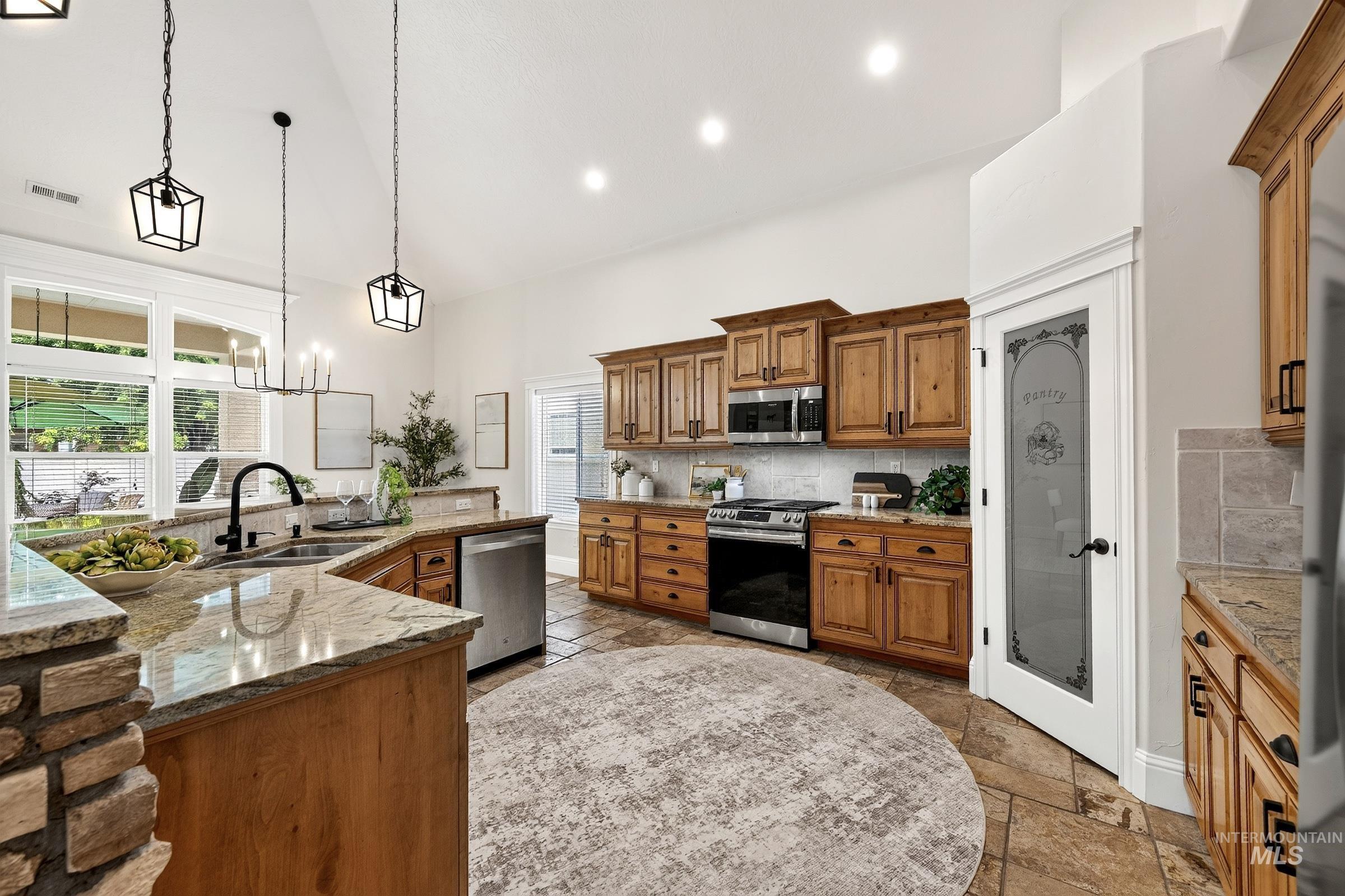5331 N Brookmeadow Way, Boise, Idaho 83713, 5 Bedrooms, 3 Bathrooms, Residential For Sale, Price $995,000, 98992094