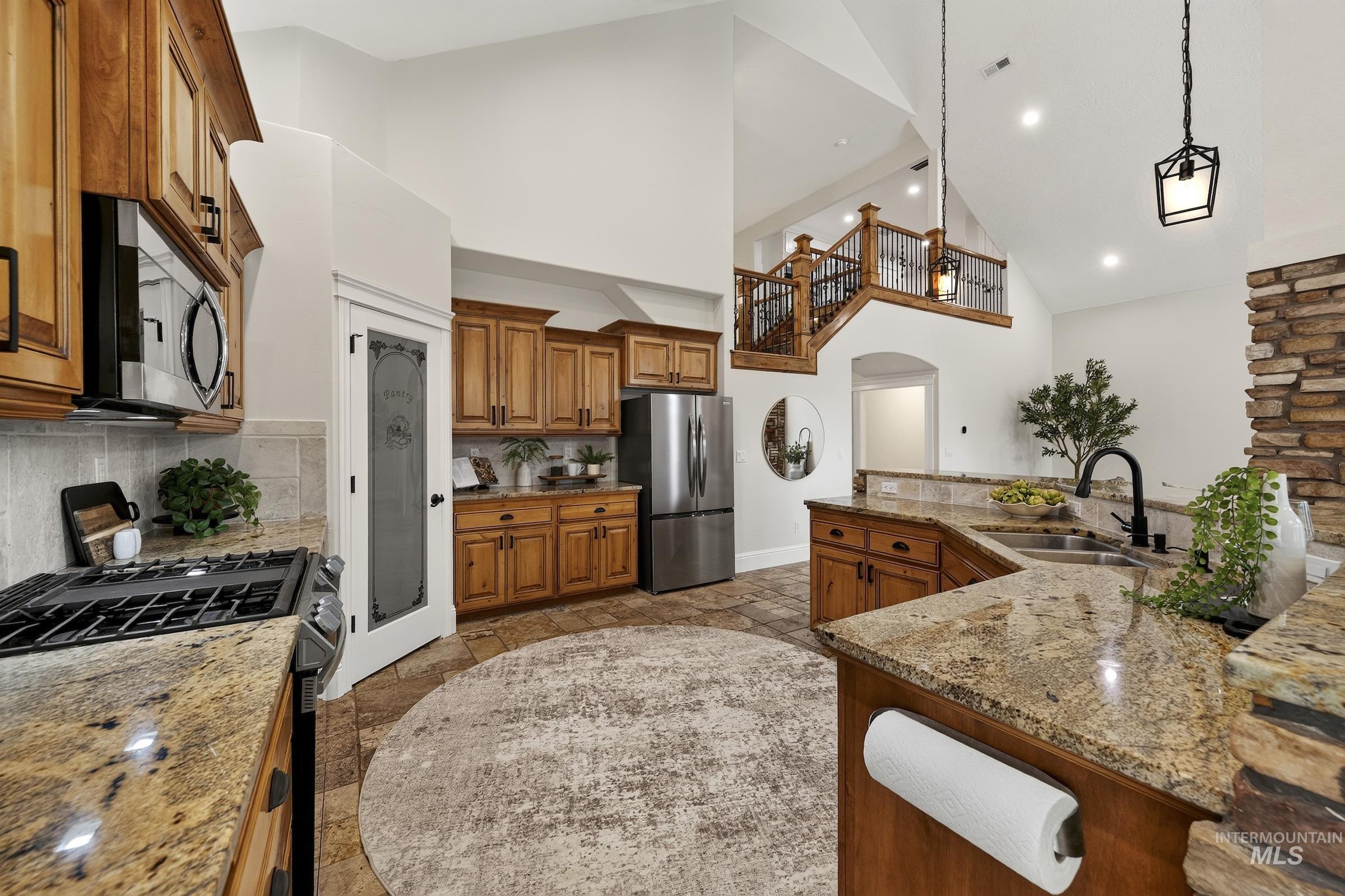 5331 N Brookmeadow Way, Boise, Idaho 83713, 5 Bedrooms, 3 Bathrooms, Residential For Sale, Price $995,000, 98992094