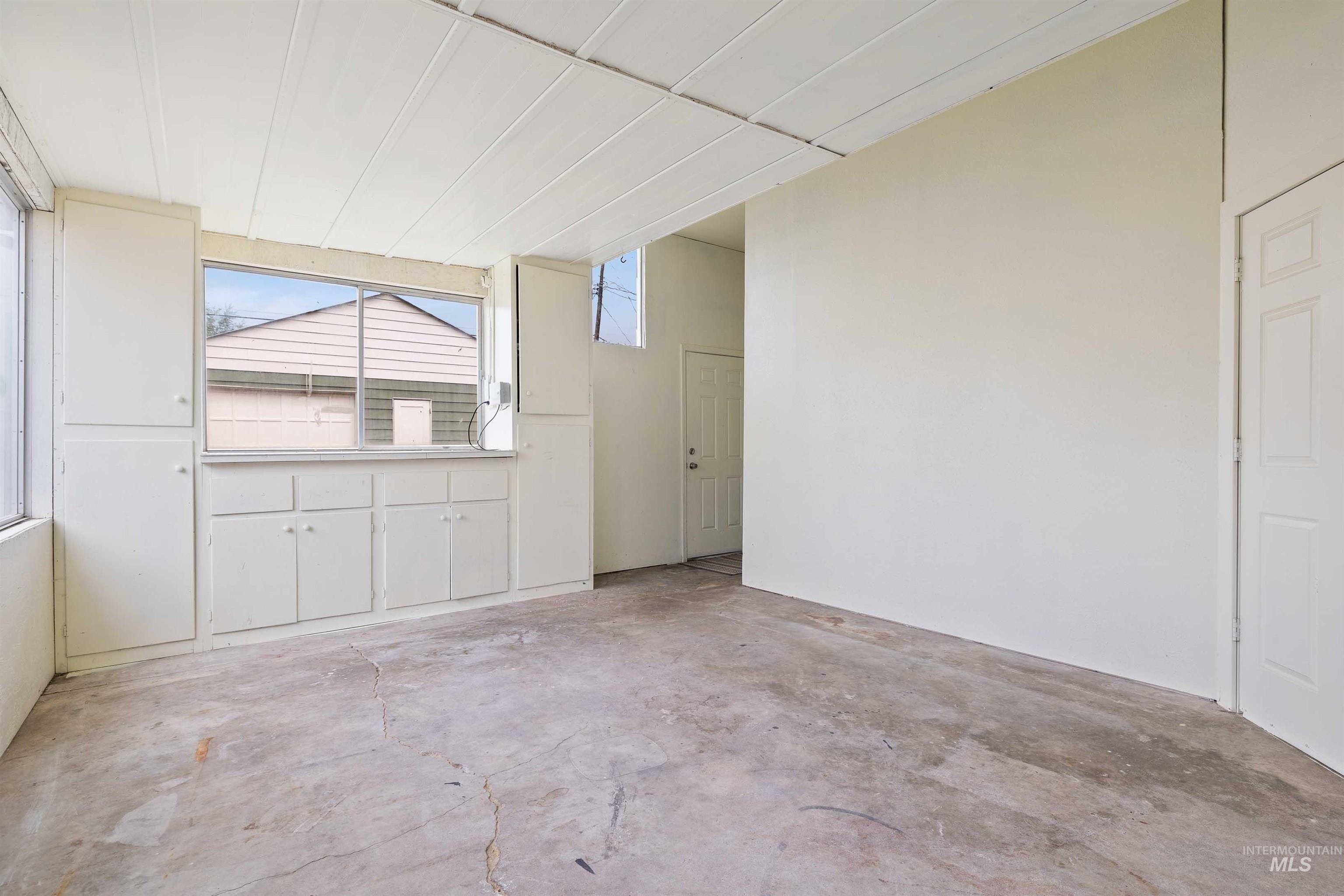 414 Bracken St N, Twin Falls, Idaho 83301-4514, 4 Bedrooms, 2 Bathrooms, Residential For Sale, Price $400,000, 98992104