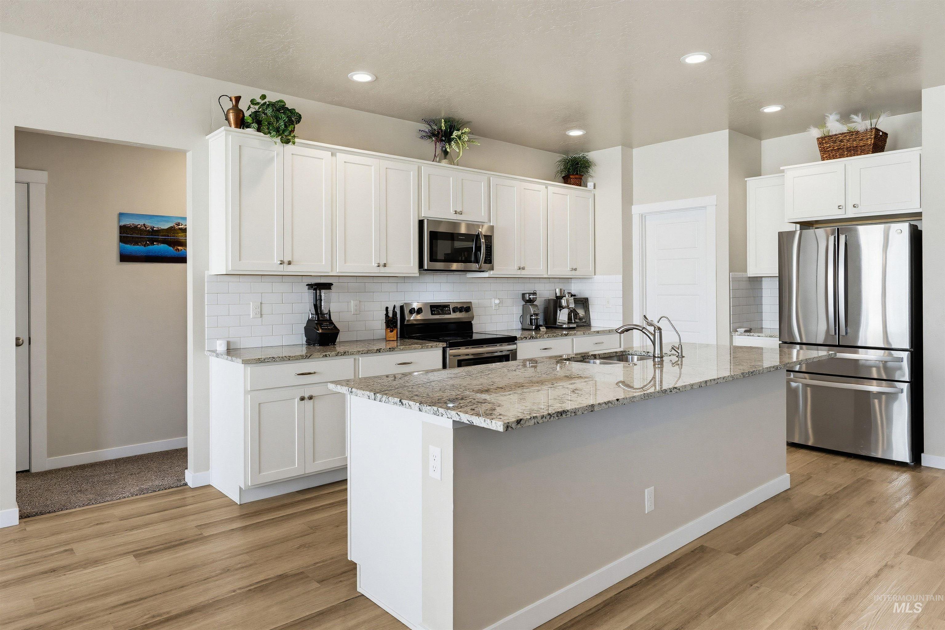 10936 W Sharpthorn Street, Boise, Idaho 83709, 4 Bedrooms, 2 Bathrooms, Residential For Sale, Price $558,000, 98992105