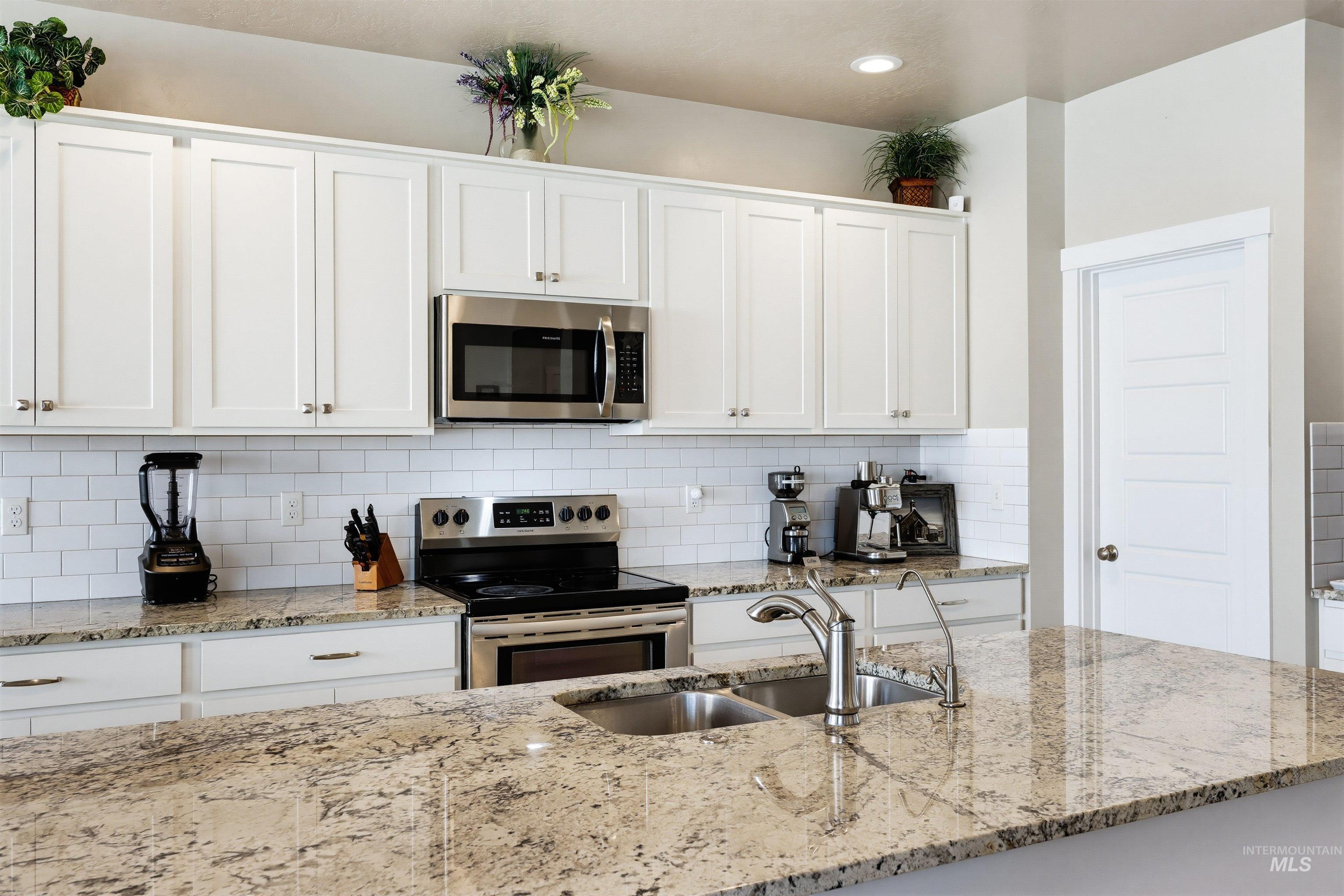 10936 W Sharpthorn Street, Boise, Idaho 83709, 4 Bedrooms, 2 Bathrooms, Residential For Sale, Price $558,000, 98992105