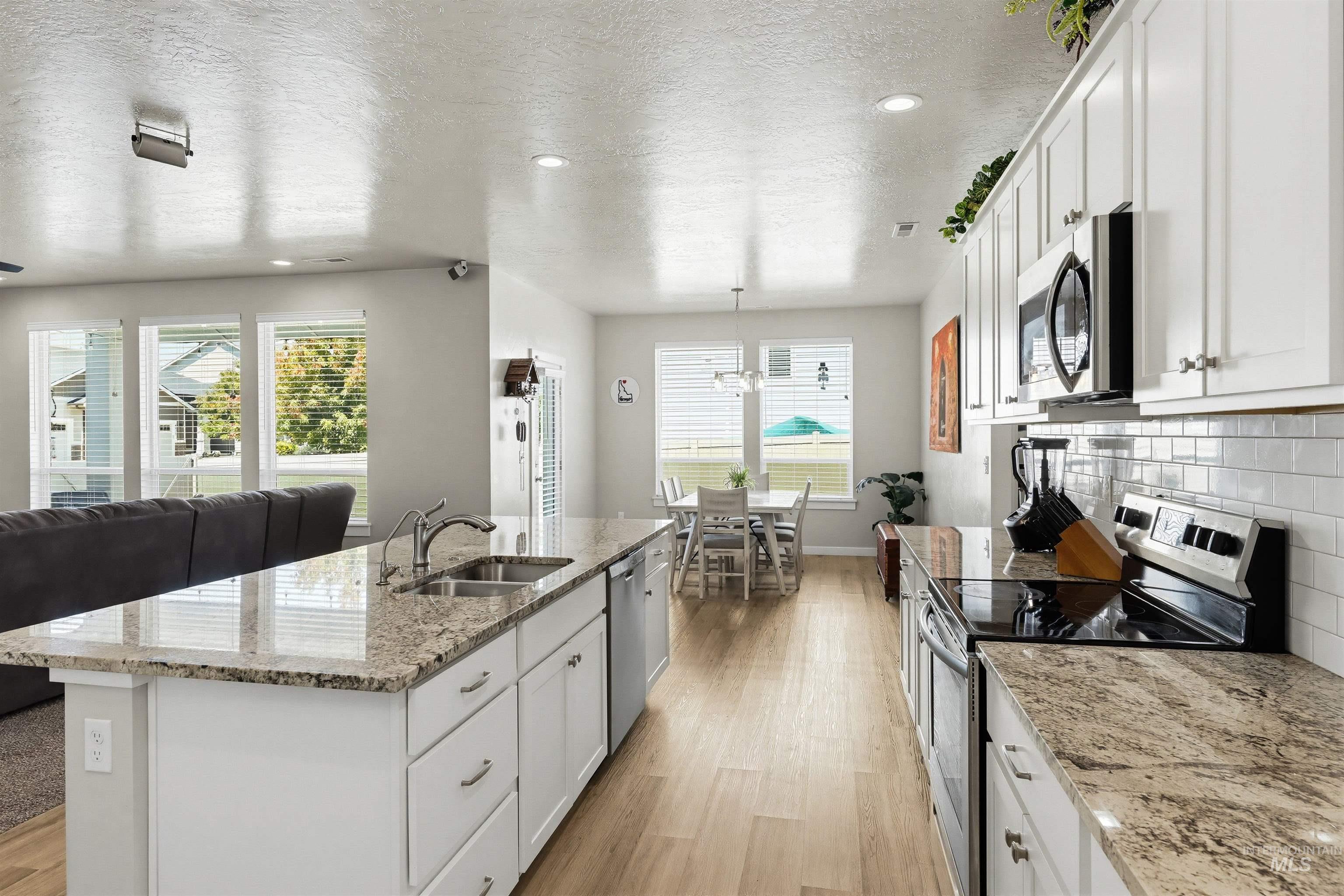 10936 W Sharpthorn Street, Boise, Idaho 83709, 4 Bedrooms, 2 Bathrooms, Residential For Sale, Price $558,000, 98992105