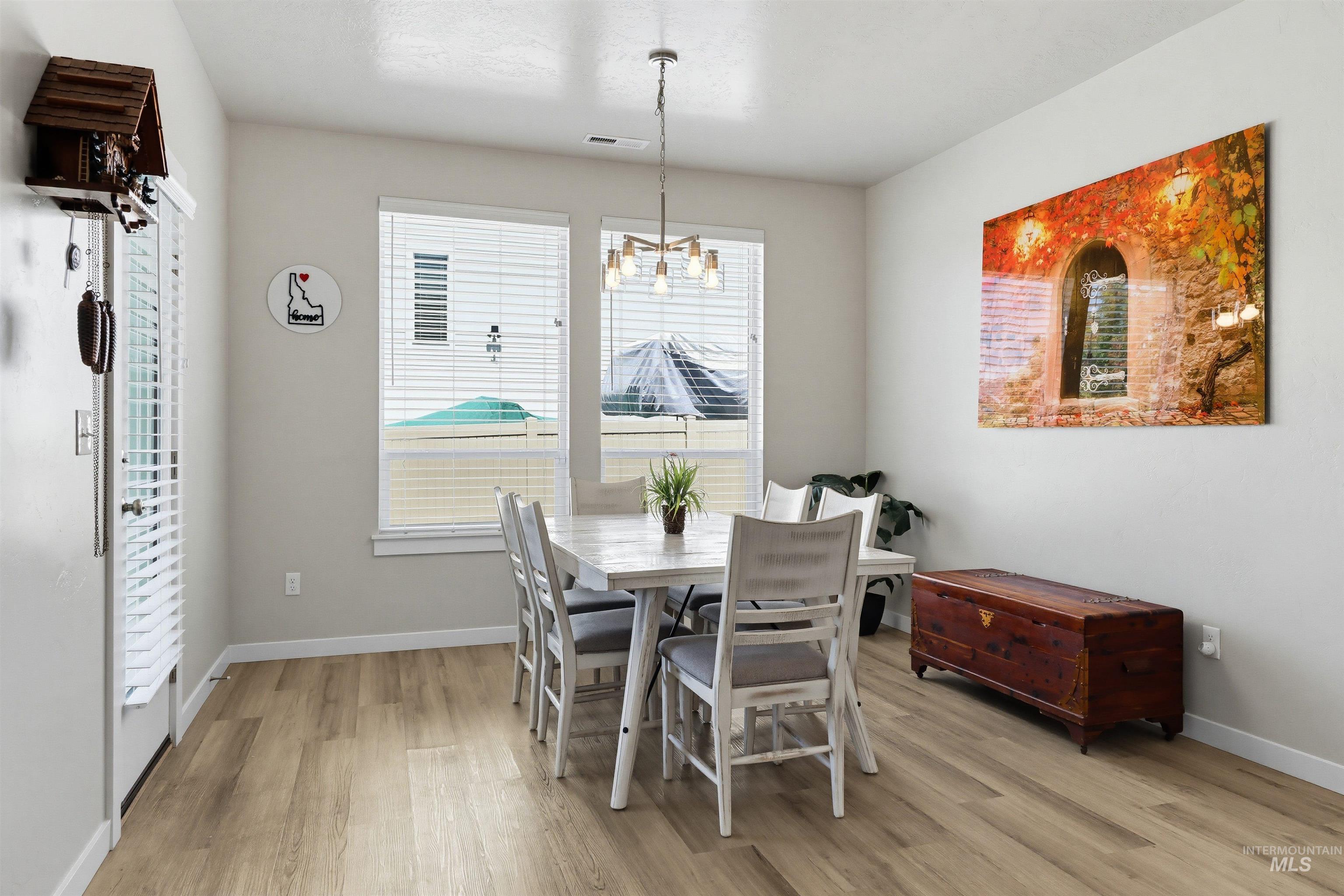 10936 W Sharpthorn Street, Boise, Idaho 83709, 4 Bedrooms, 2 Bathrooms, Residential For Sale, Price $558,000, 98992105