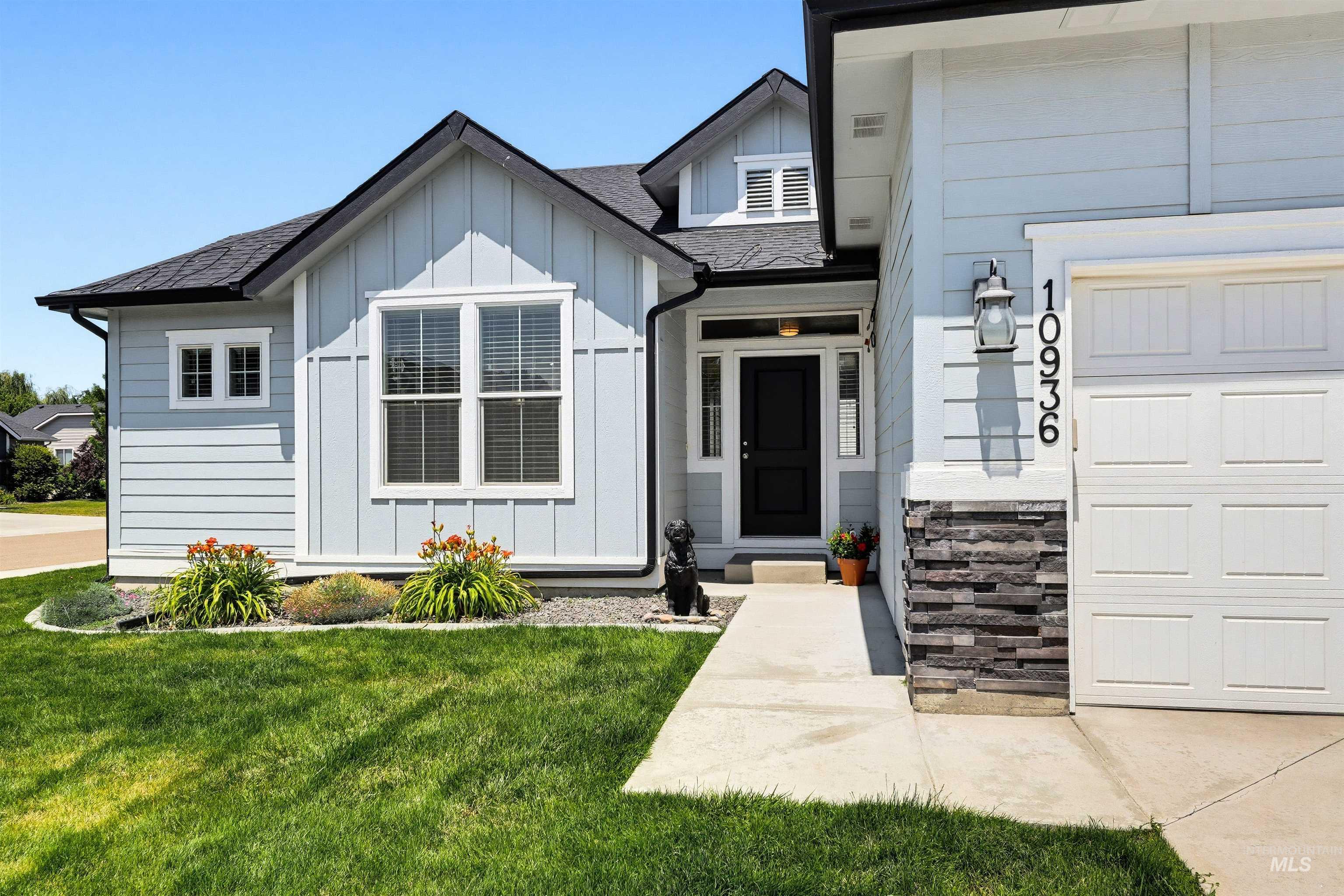10936 W Sharpthorn Street, Boise, Idaho 83709, 4 Bedrooms, 2 Bathrooms, Residential For Sale, Price $558,000, 98992105