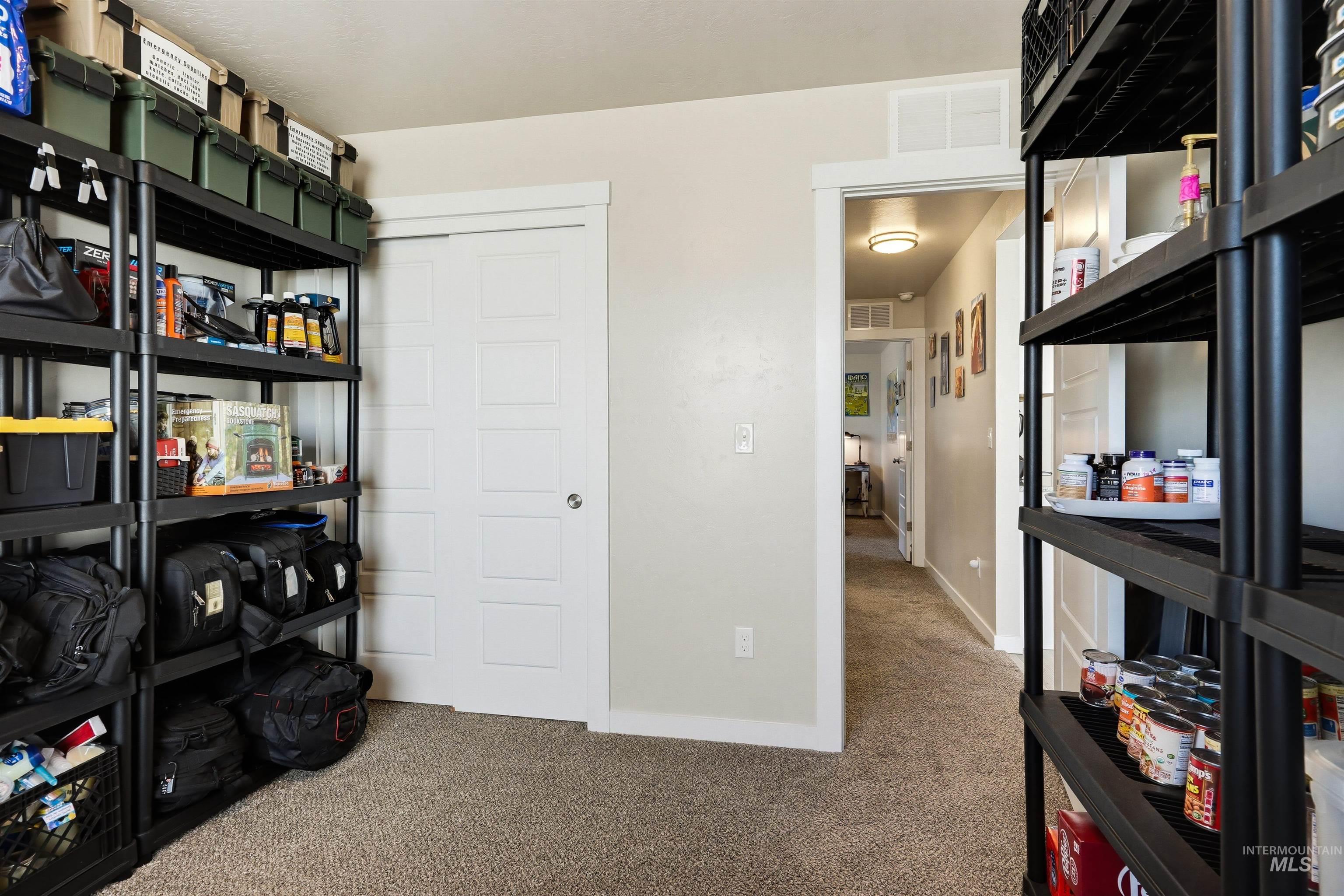 10936 W Sharpthorn Street, Boise, Idaho 83709, 4 Bedrooms, 2 Bathrooms, Residential For Sale, Price $558,000, 98992105