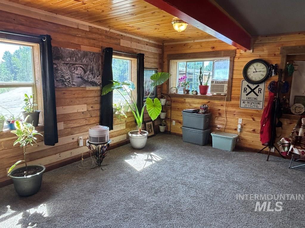 941 S Main Street, Cascade, Idaho 83611, Residential Income For Sale, Price $749,900,MLS 98992108