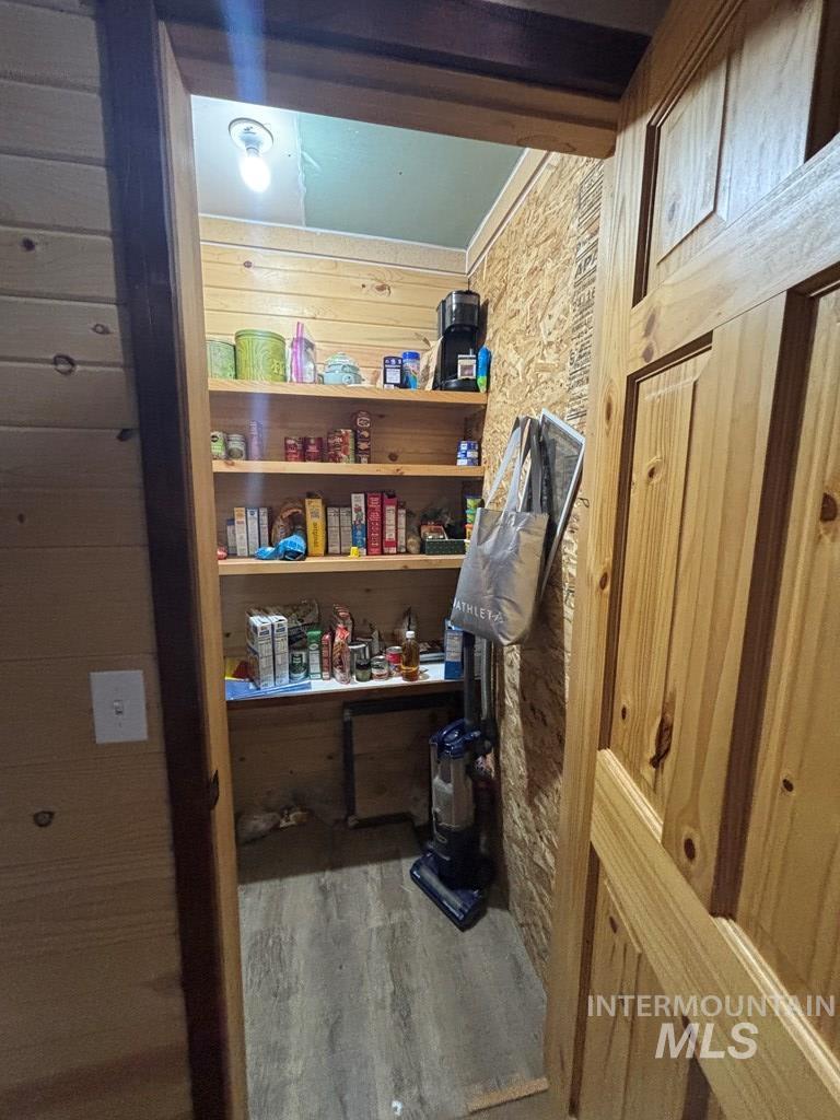 941 S Main Street, Cascade, Idaho 83611, Residential Income For Sale, Price $749,900,MLS 98992108