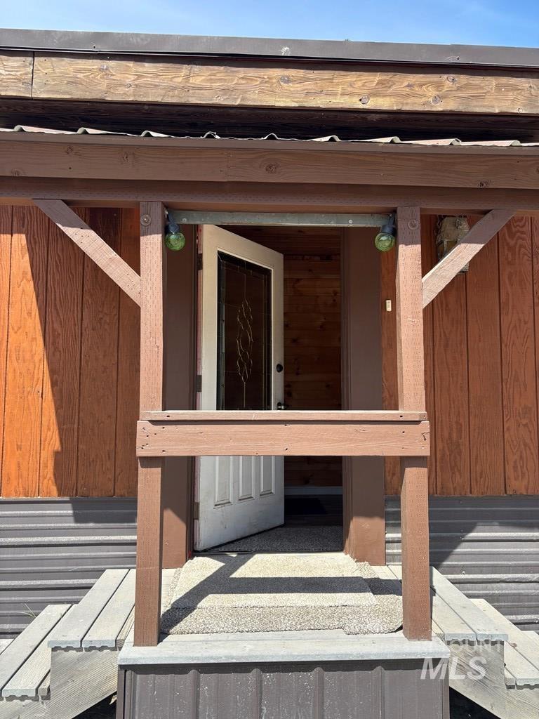 941 S Main Street, Cascade, Idaho 83611, Residential Income For Sale, Price $749,900,MLS 98992108