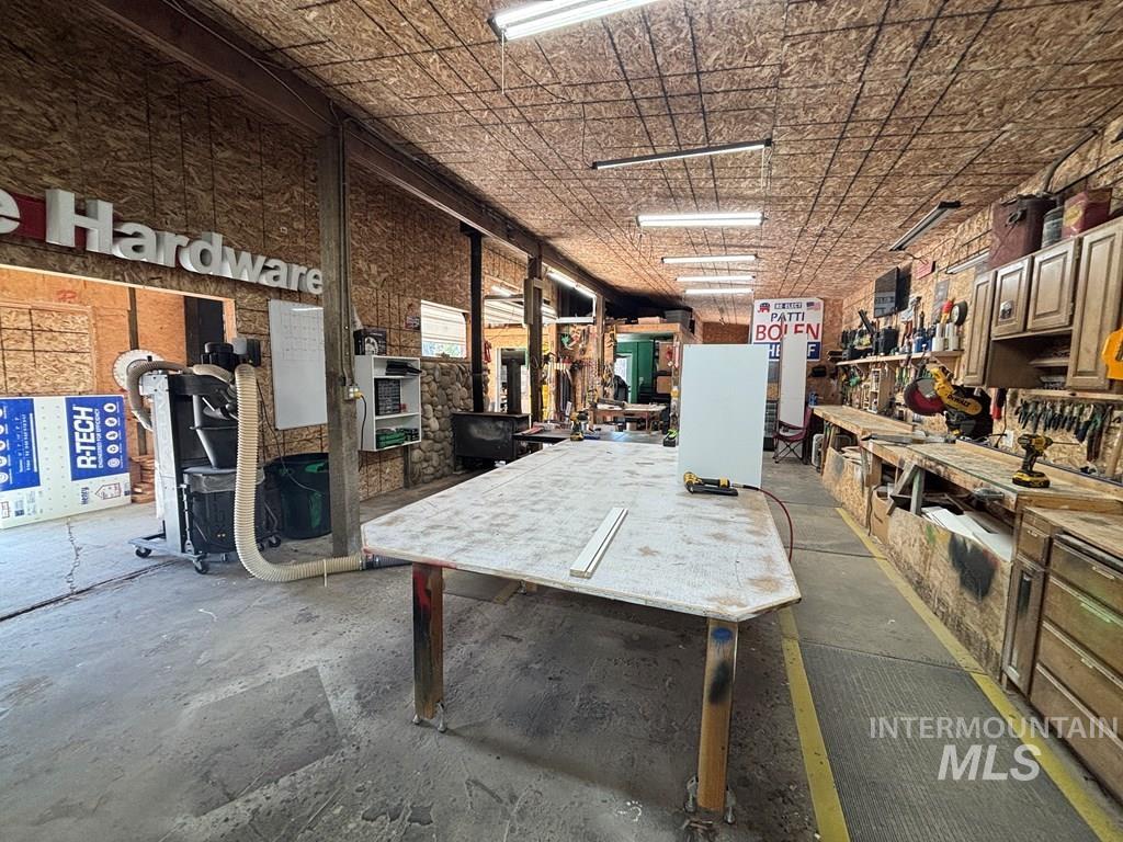 941 S Main Street, Cascade, Idaho 83611, Residential Income For Sale, Price $749,900,MLS 98992108