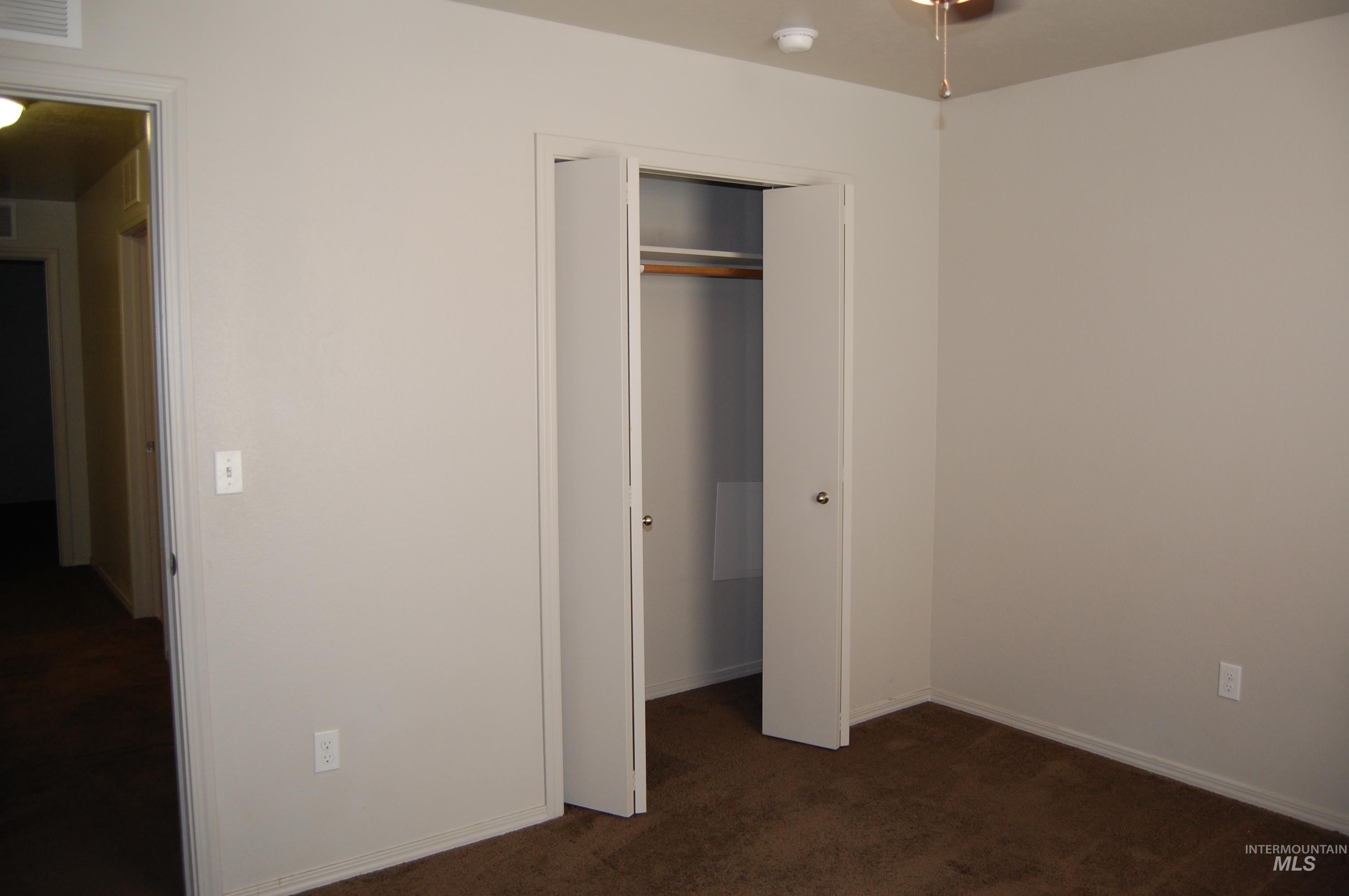110 SW Gettysburg, Mountain Home, Idaho 83647, 3 Bedrooms, 3 Bathrooms, Residential For Sale, Price $415,000,MLS 98992117