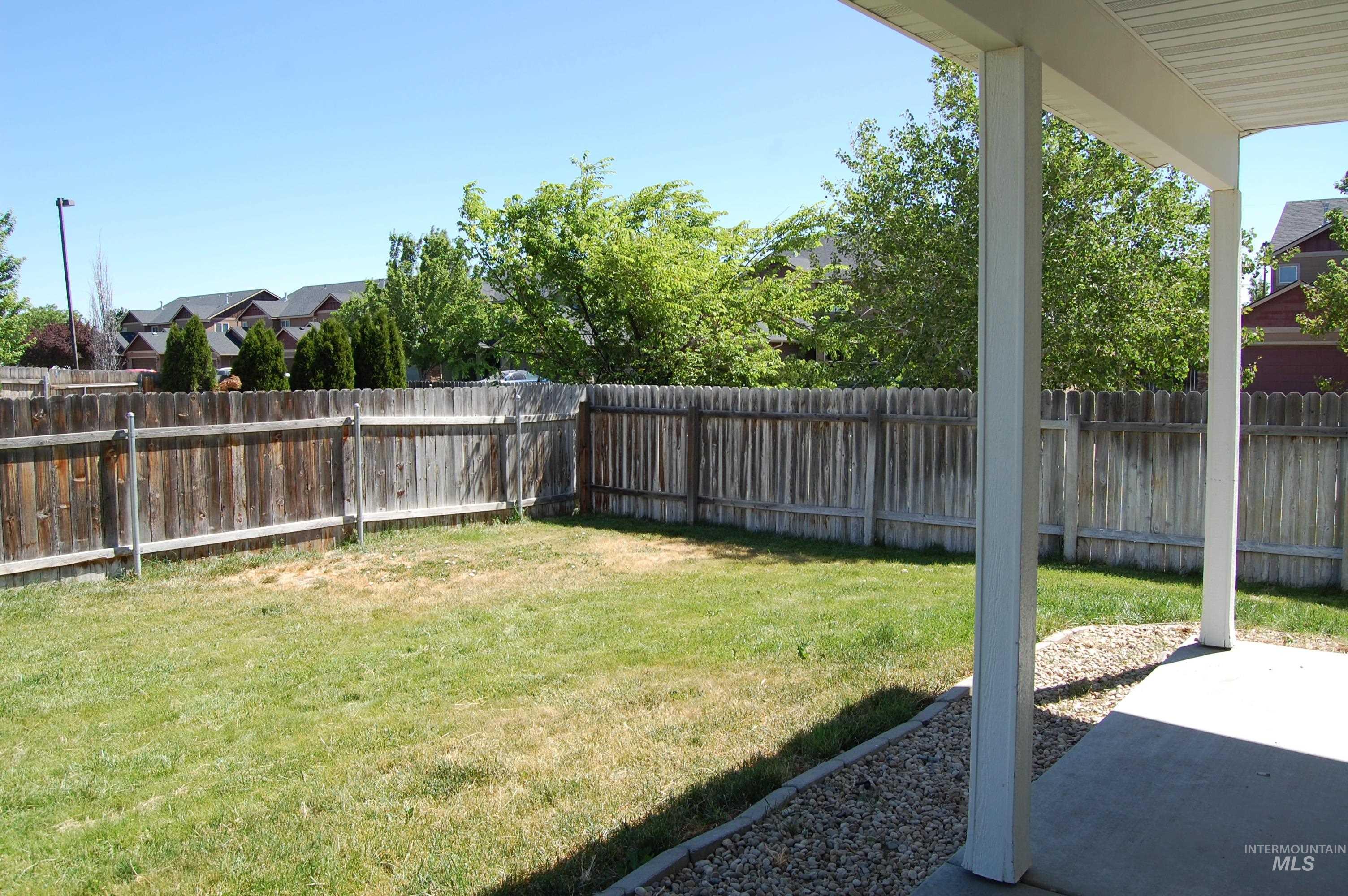 110 SW Gettysburg, Mountain Home, Idaho 83647, 3 Bedrooms, 3 Bathrooms, Residential For Sale, Price $415,000,MLS 98992117