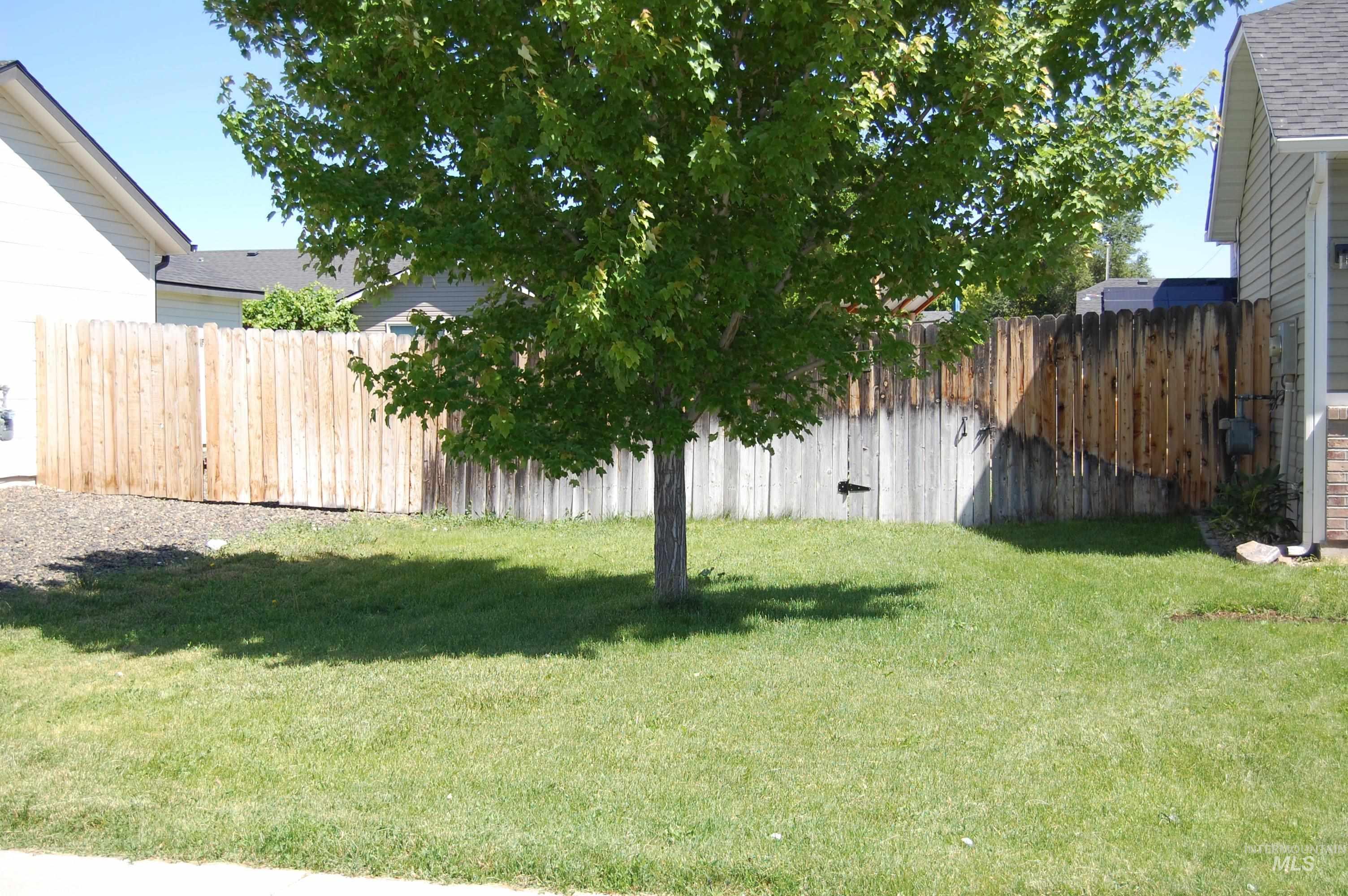 110 SW Gettysburg, Mountain Home, Idaho 83647, 3 Bedrooms, 3 Bathrooms, Residential For Sale, Price $415,000,MLS 98992117